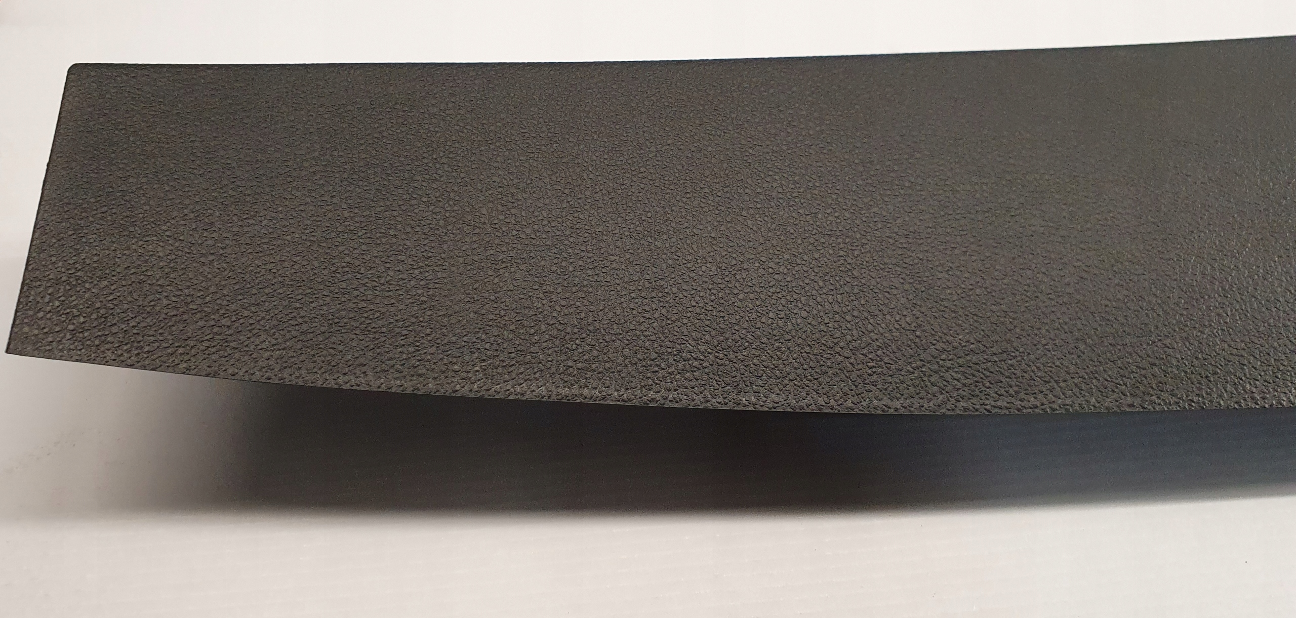 SUBARU FORESTER IV OSŁONA PLASTIK KLAPY BAGAŻNIKA Producent części Subaru OE