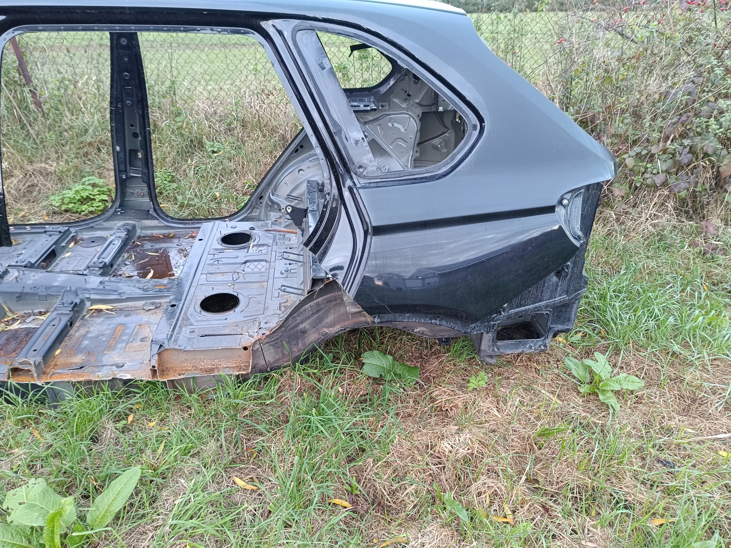 BMW X5 F15 2014 R ЧЕТВЕРТИНА ЛІВА ЗАД. КОЛІР 475