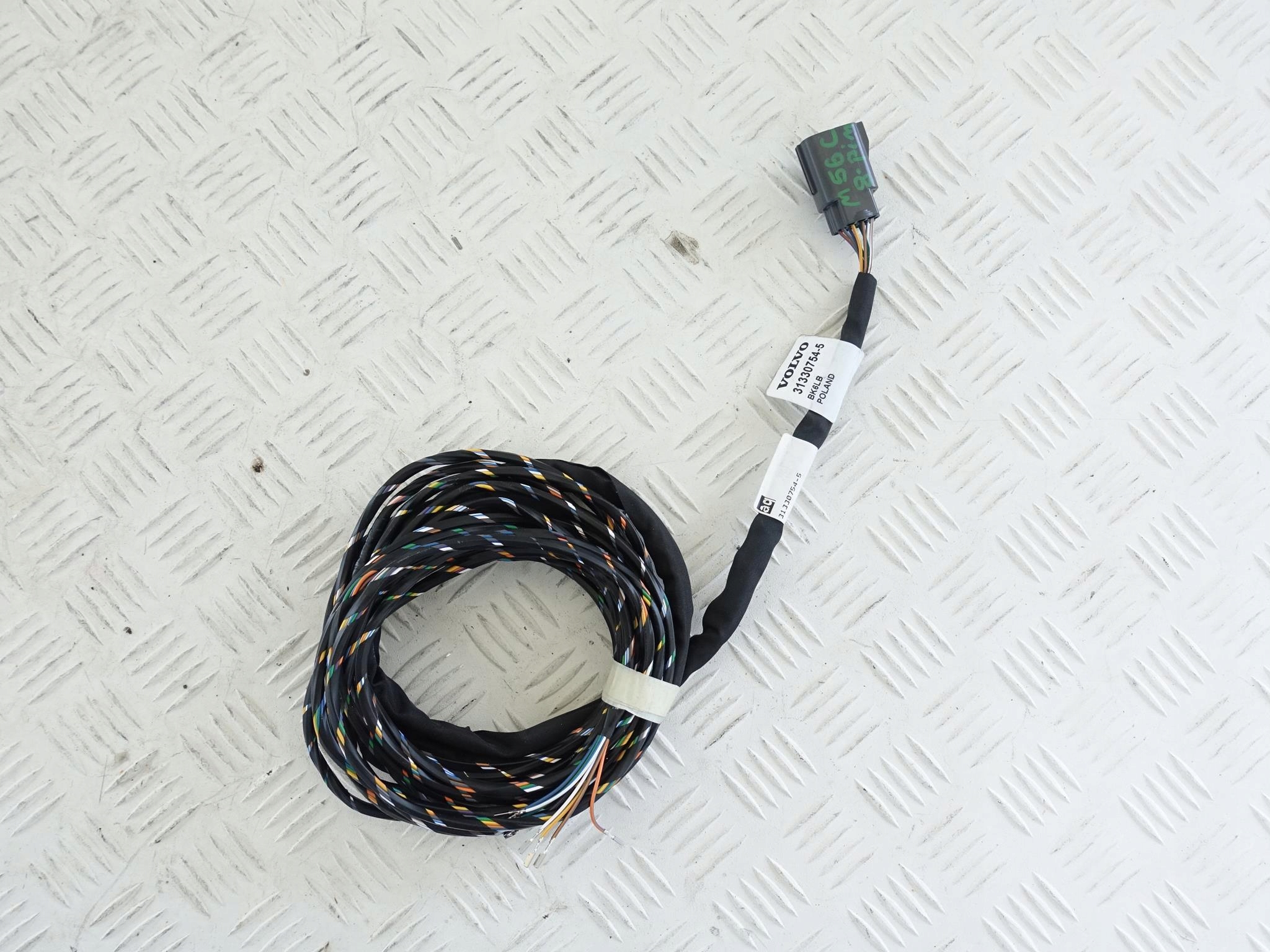 VOLVO wiring bundle wiring 31330754