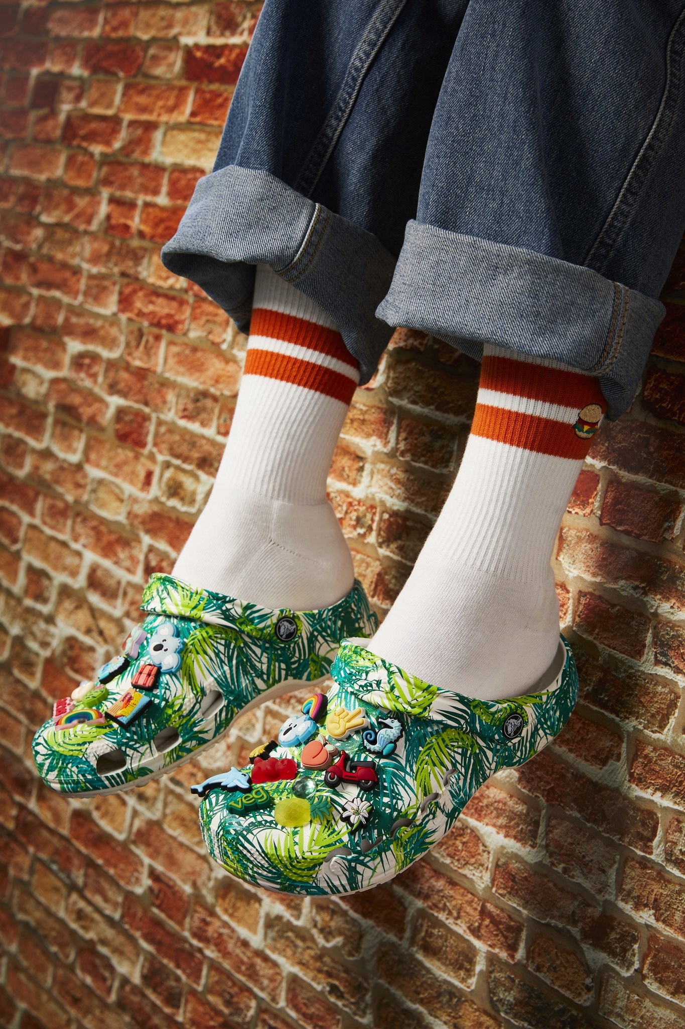 Damskie Buty Chodaki Crocs Baya Printed Clog 38-39 Kolor podeszwy czarny