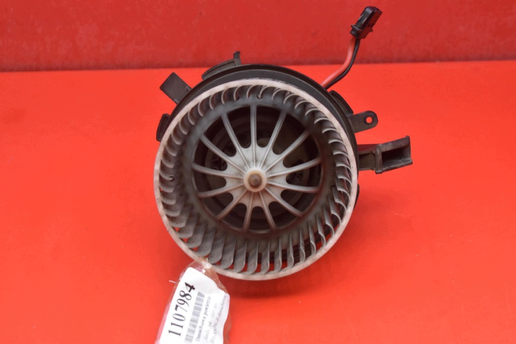 DMUCHAWA Lüfter des lüfters EU 8K1820021 AUDI A4 B8 07-11