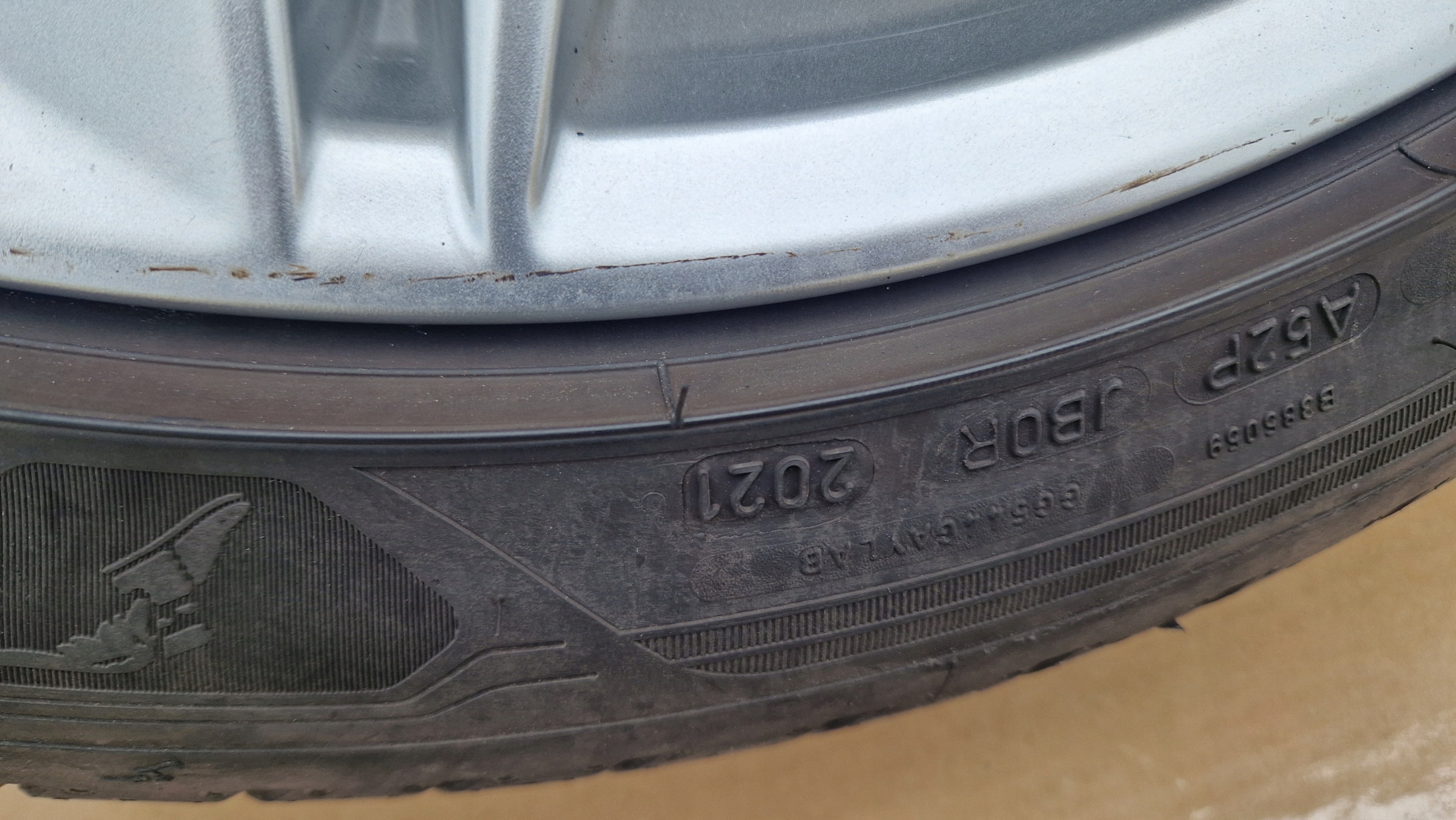disc tyres AUDI A4 B9 AUDI A5 8W0601025DE 245/40/18 LATO nice