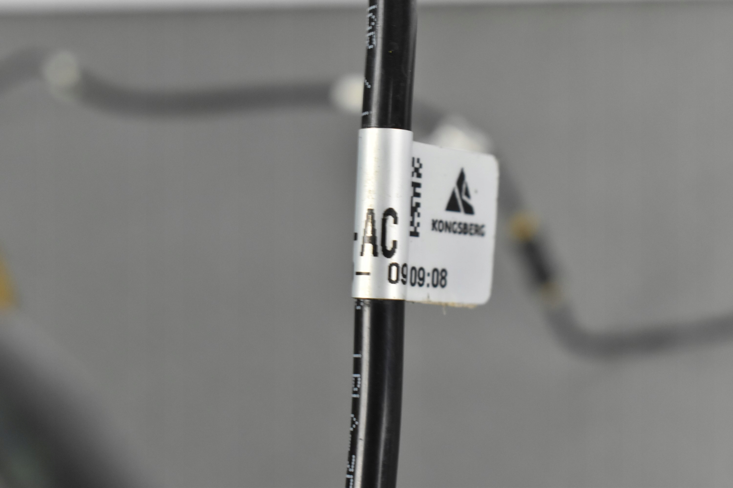 PRZEWODY ZAWIESZENIA PNEUMATYCZNEGO LAND ROVER DEFENDER L663 2020- EAN (GTIN) 5905232879767