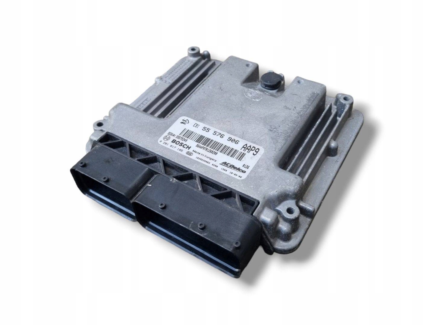 control unit of the engine Opel Insignia A 2010 55576906