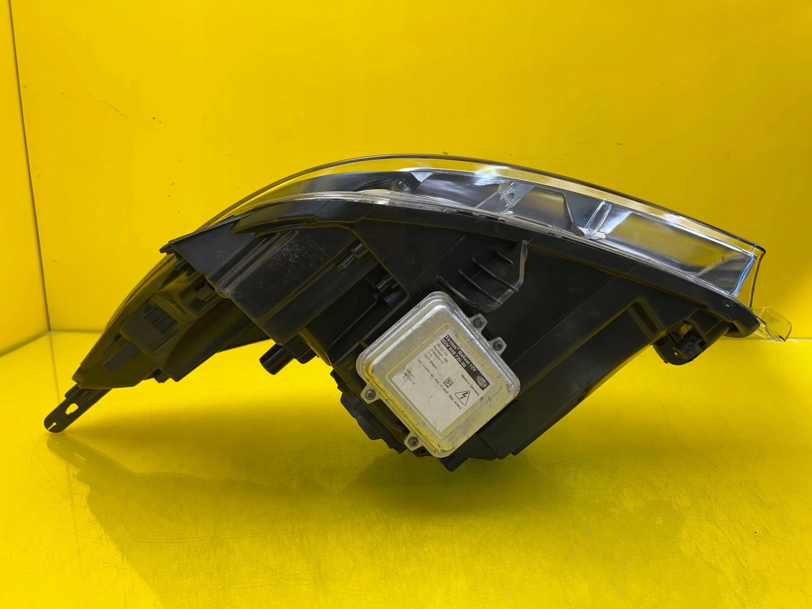light right Opel Insignia A Xenon 1ZT009631-02