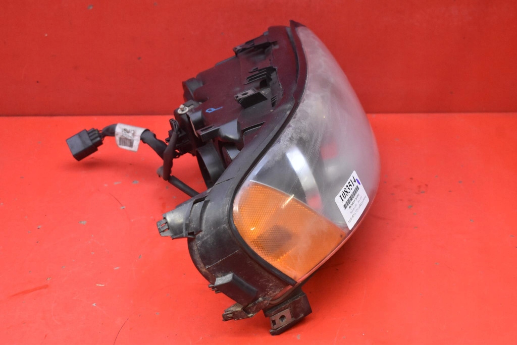 REFLEKTOR right light front EU 30698826 VOLVO S60 1 and LIFT 04-09