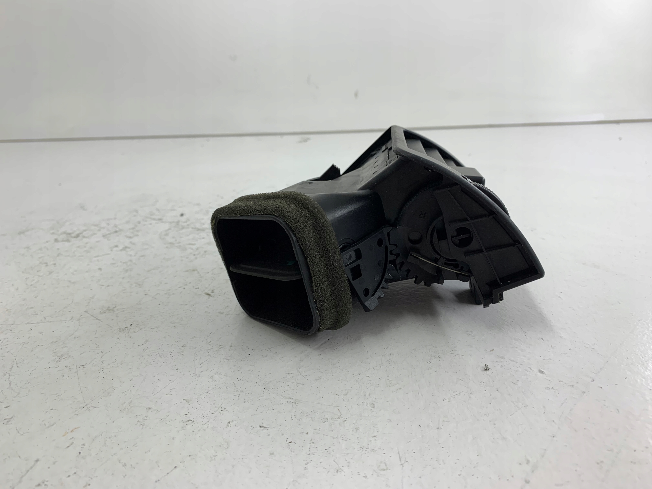 BMW E46 grid air conditioning devices right 8361898