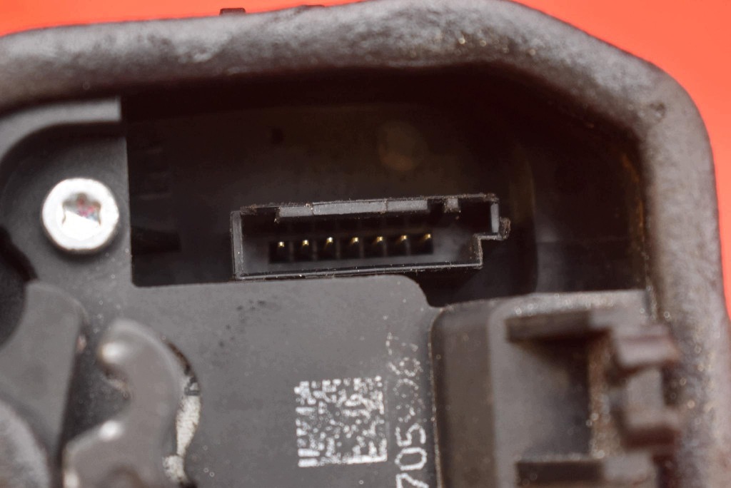 lock door left front front EU 7059967 BMW E81 LIFT 07-12