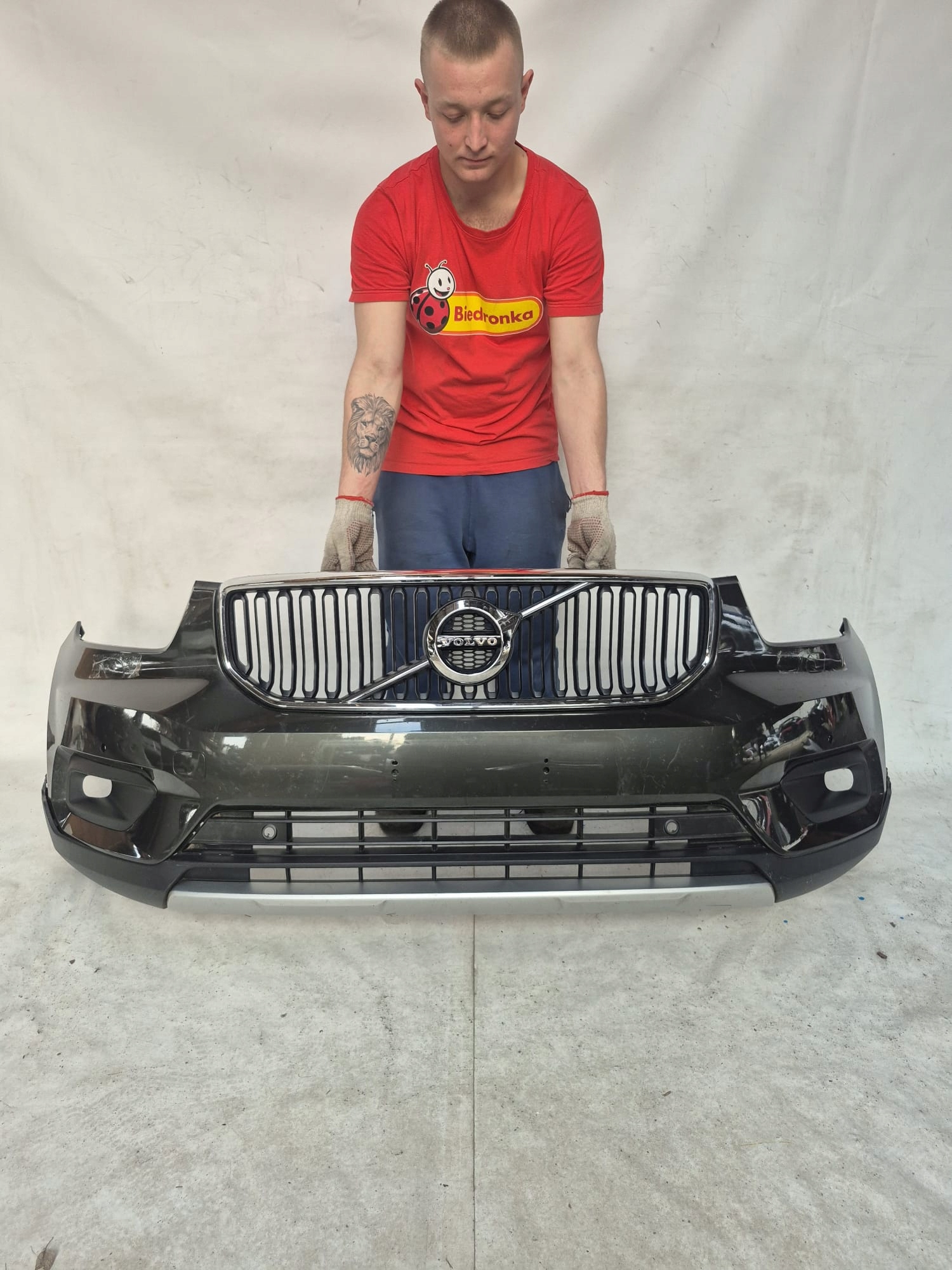 VOLVO XC40 17- bumper front front PDC
