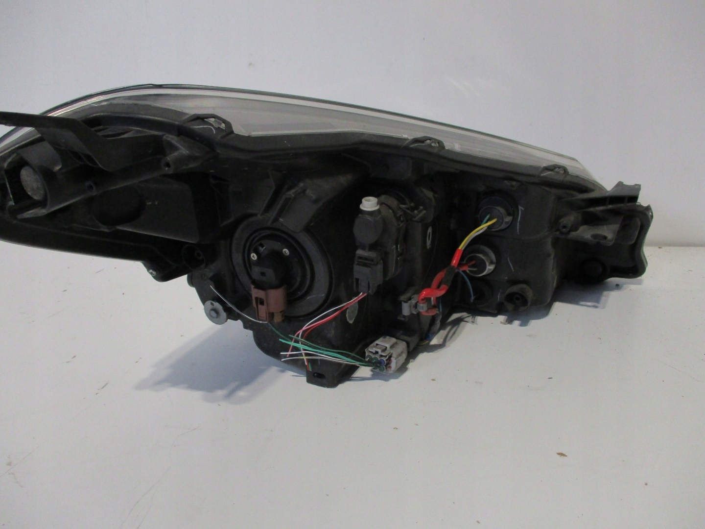 light TOYOTA YARIS 3 III LIFT left