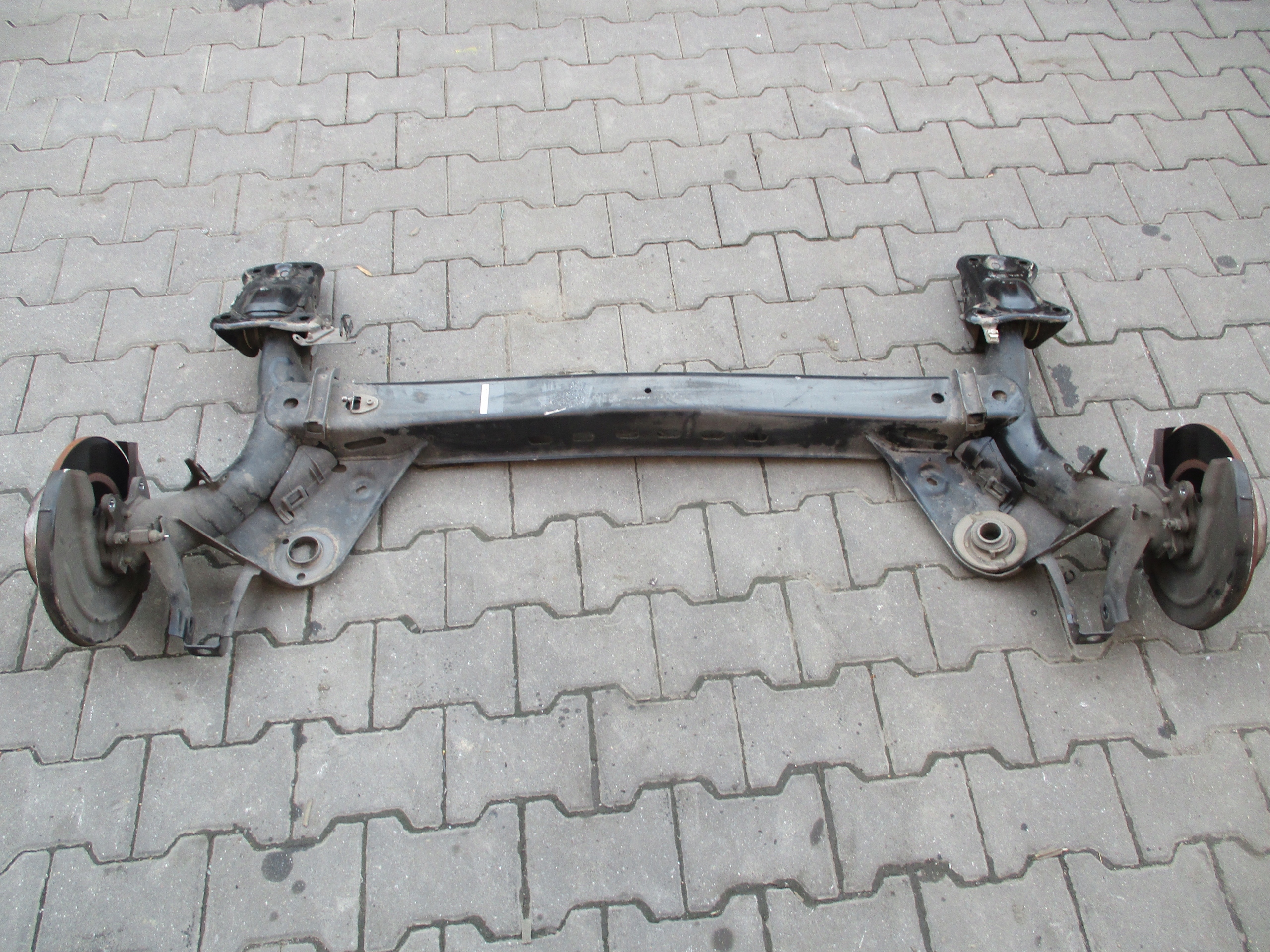 sususpension sider axis rear rear part SEAT ATECA 1,6D 17R