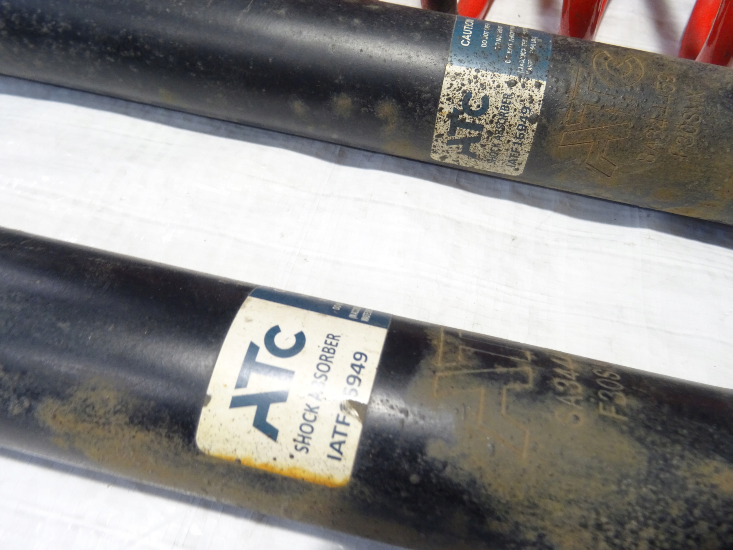 AMORTYZATORY SPRĘŻYNY CZERWONE PRZÓD TYŁ VW TOURAN I 1 1T0 03-06 ATC Producent części Inny