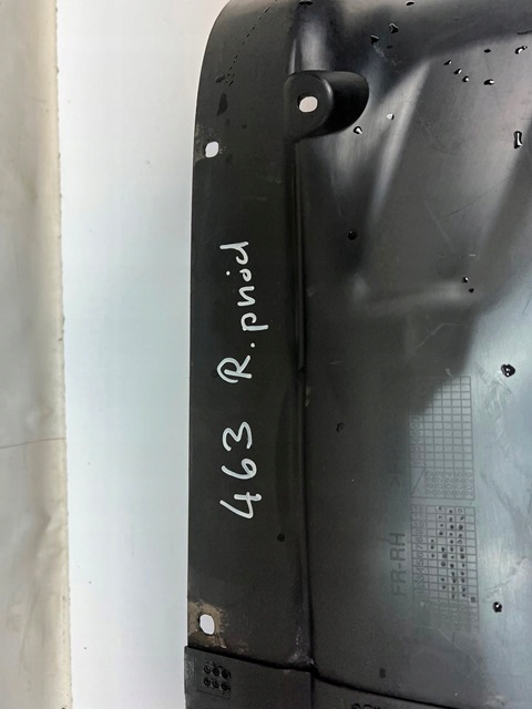 NADKOLE PRAWE PRZÓD MERCEDES G-KLASA 463 W463 Typ samochodu Samochody osobowe