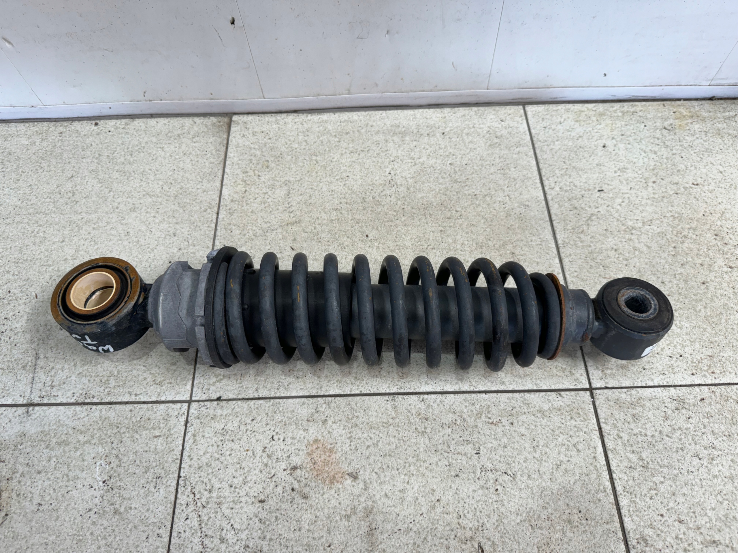 AMORTYZATOR KABINY IVECO STRALIS HI-WAY WĄSKA KABINA 504080349