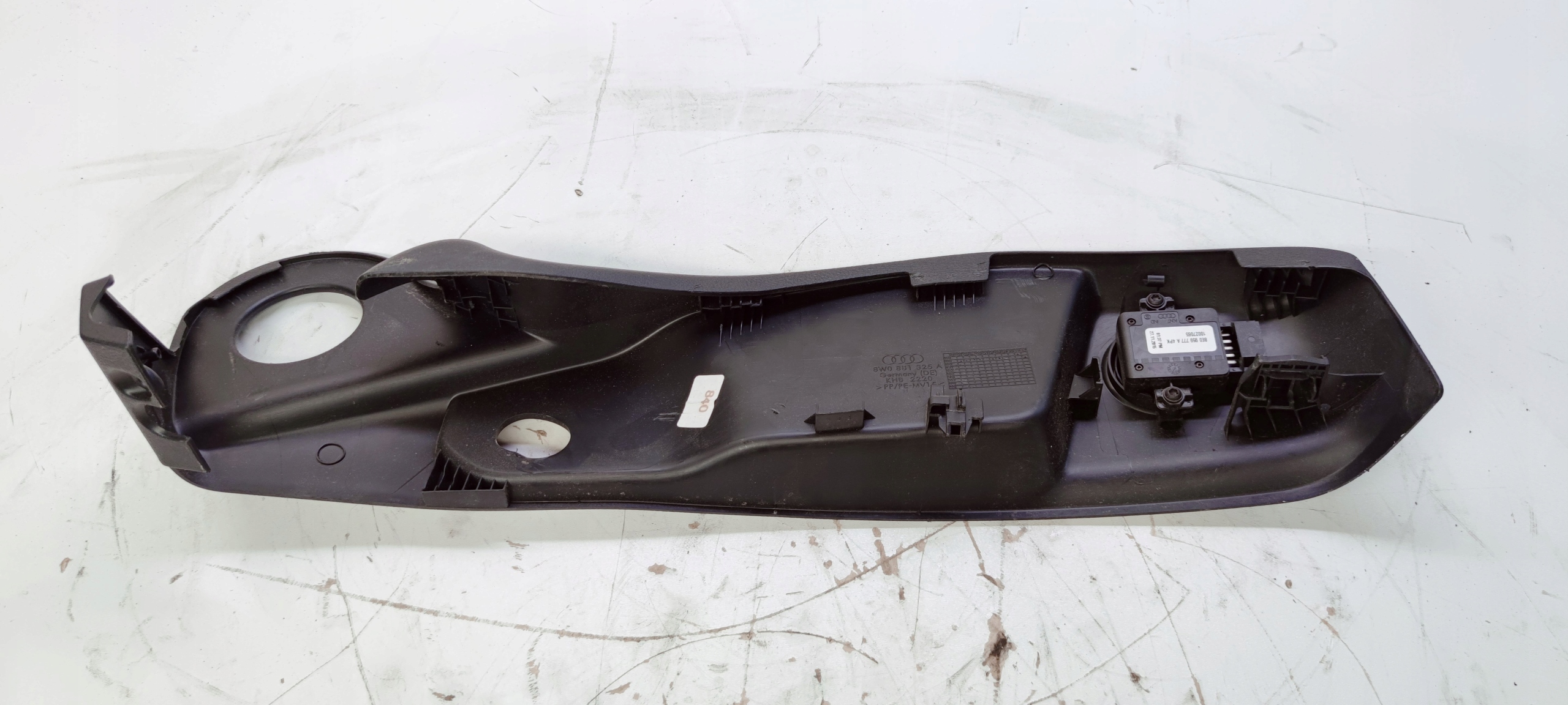 cover spoiler seat left AUDI A4 B9 8W0881325A