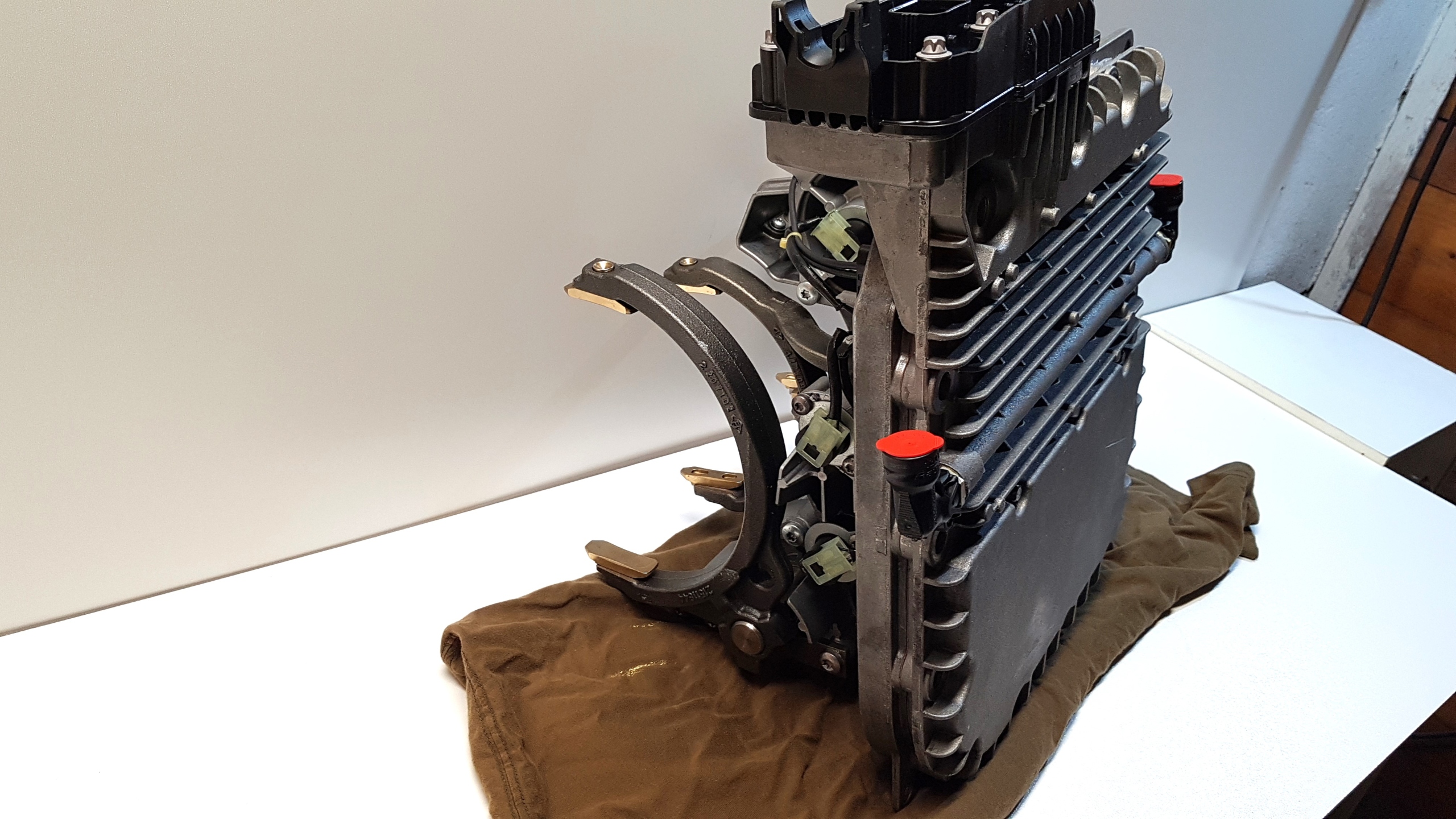 WYBIERAK SKRZYNI VOLVO FH AT2612F 85020856 22780685 RENAULT GAMA T Typ silnika Diesel