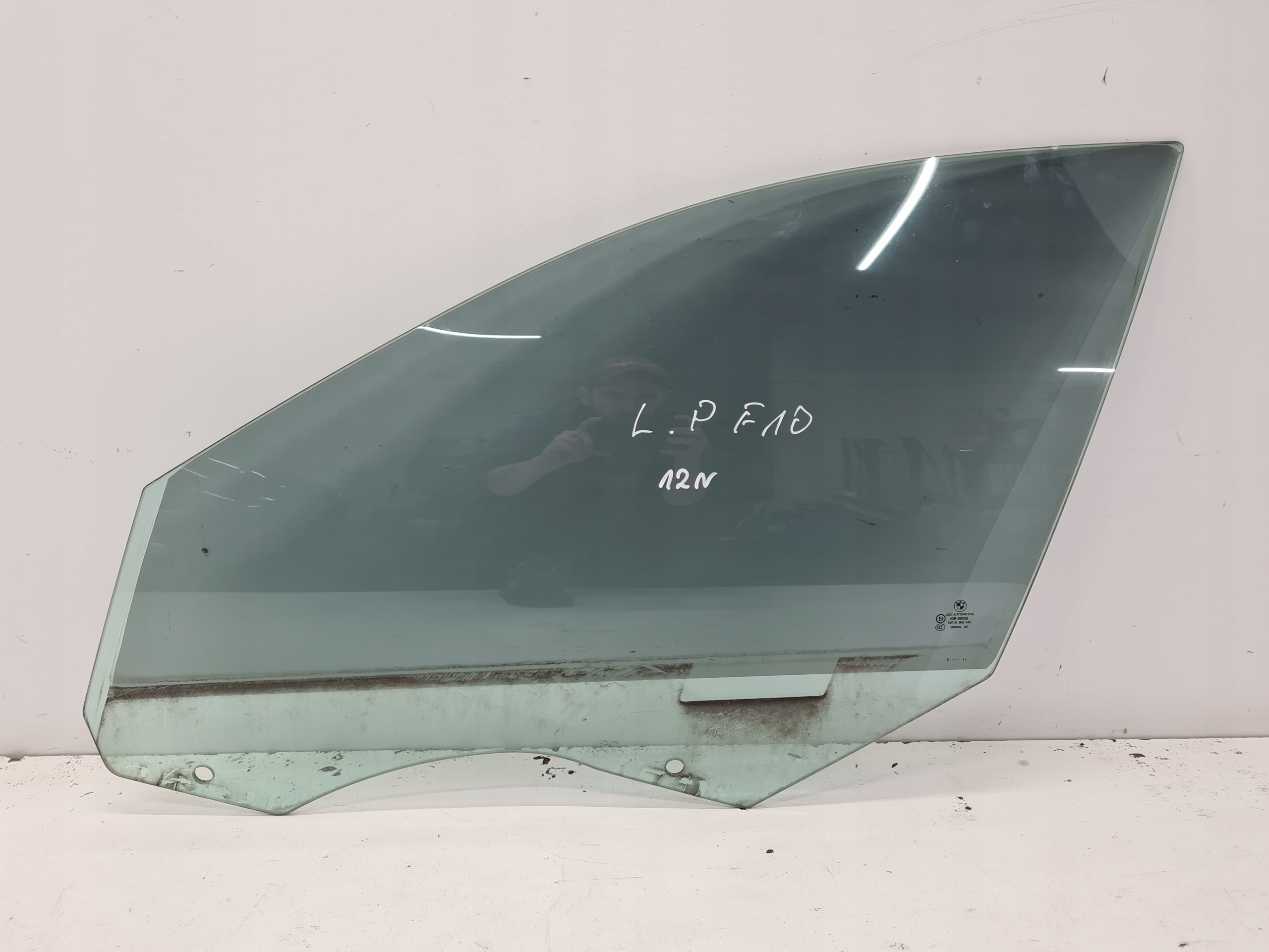 BMW 5 F10 F11 12R SZYBA BOCZNA DRZWI LEWY PRZOD