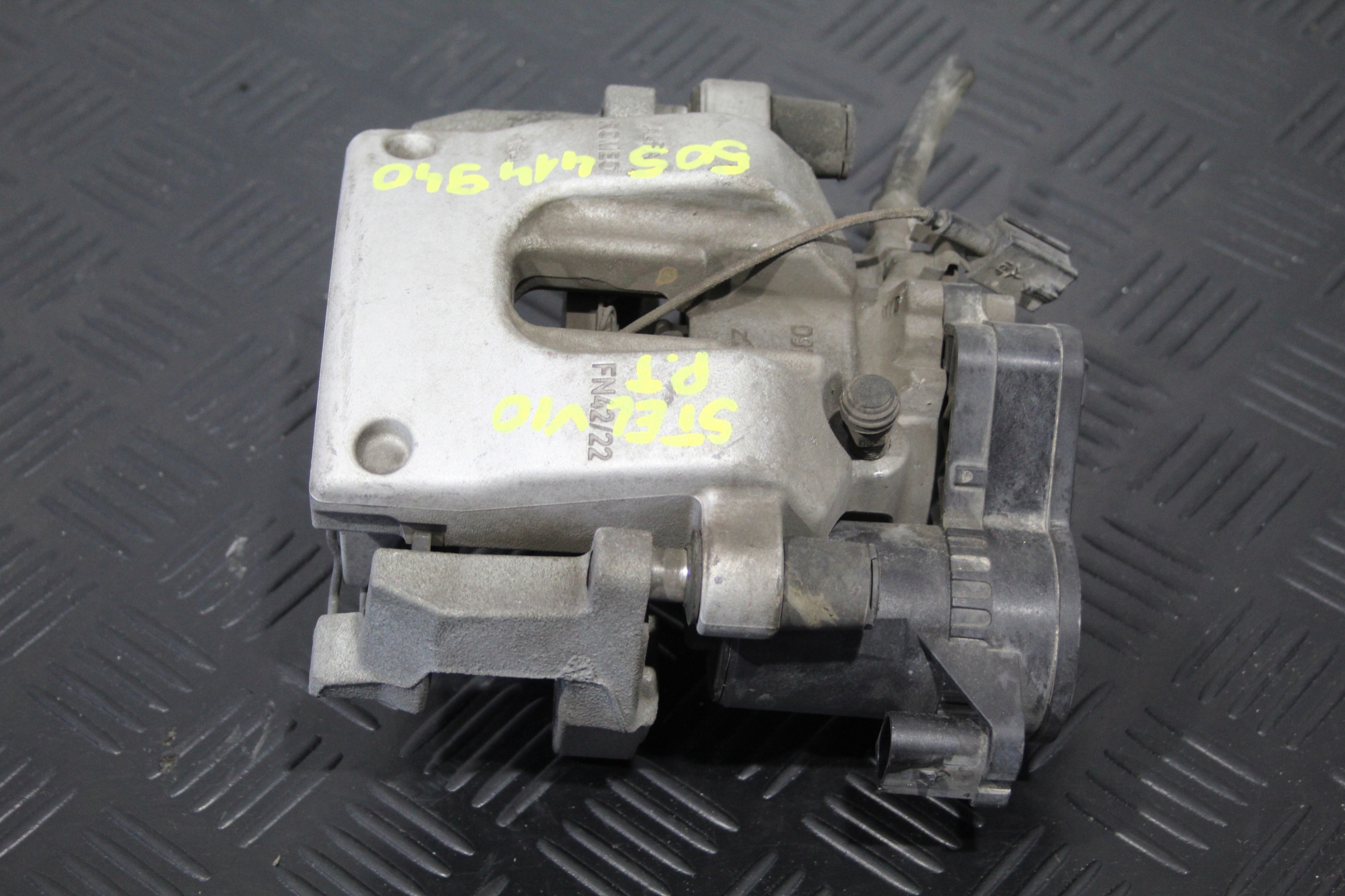caliper brake right rear part STELVIO 505414940