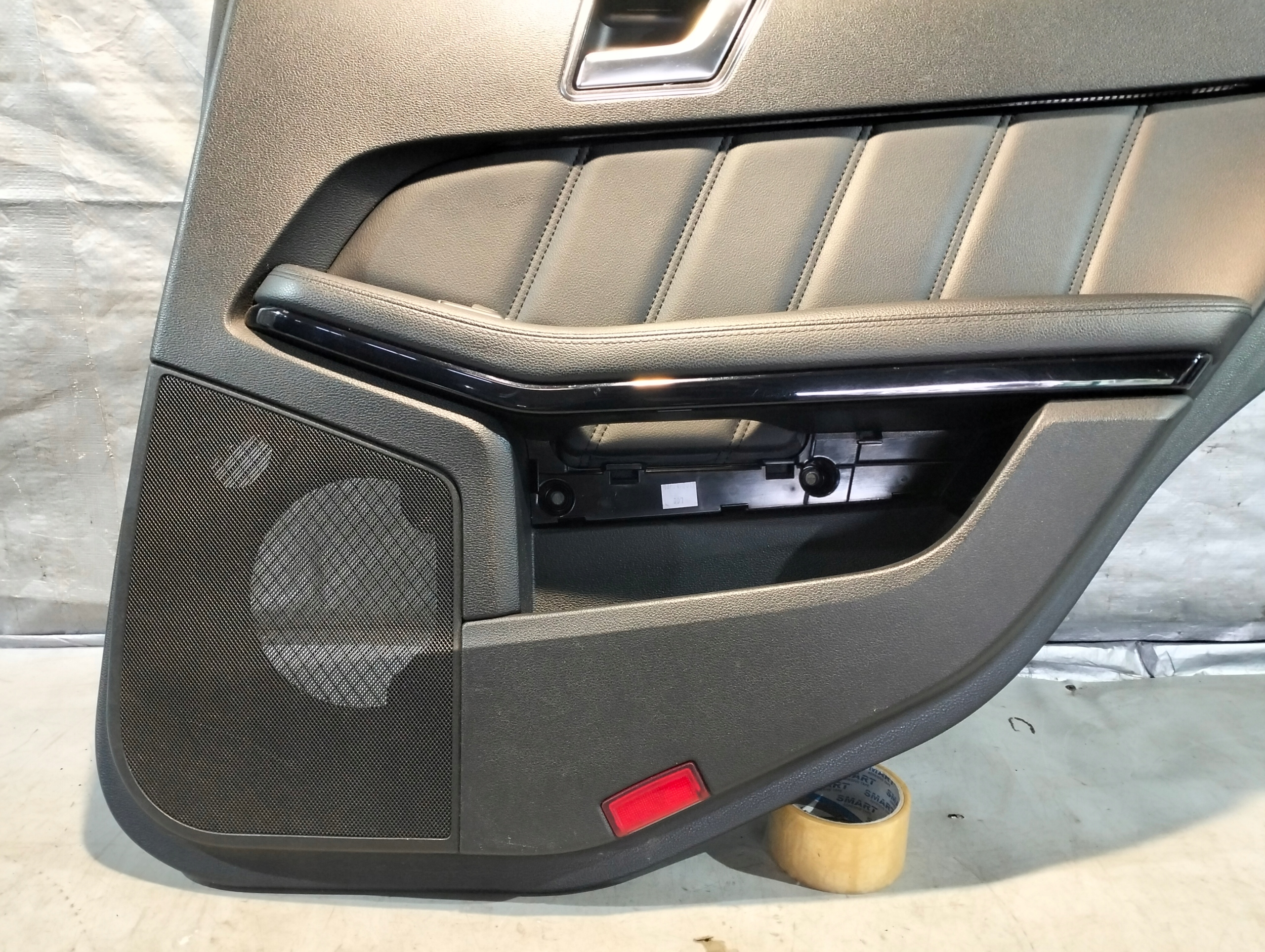 side door right front LED MERCEDES W212 sedan 2013r