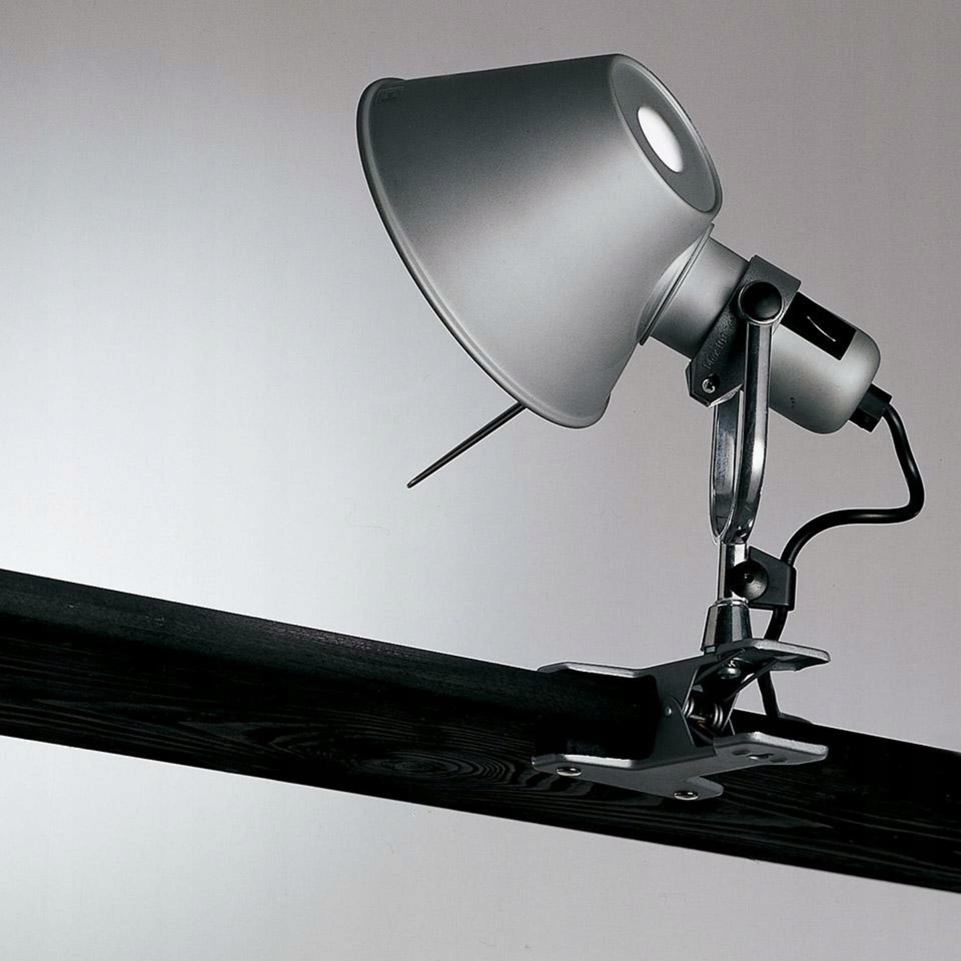 Artemide Tolomeo Pinza Led svietidlo s klipom, stmievateľné, 2700K, 10W, hlín