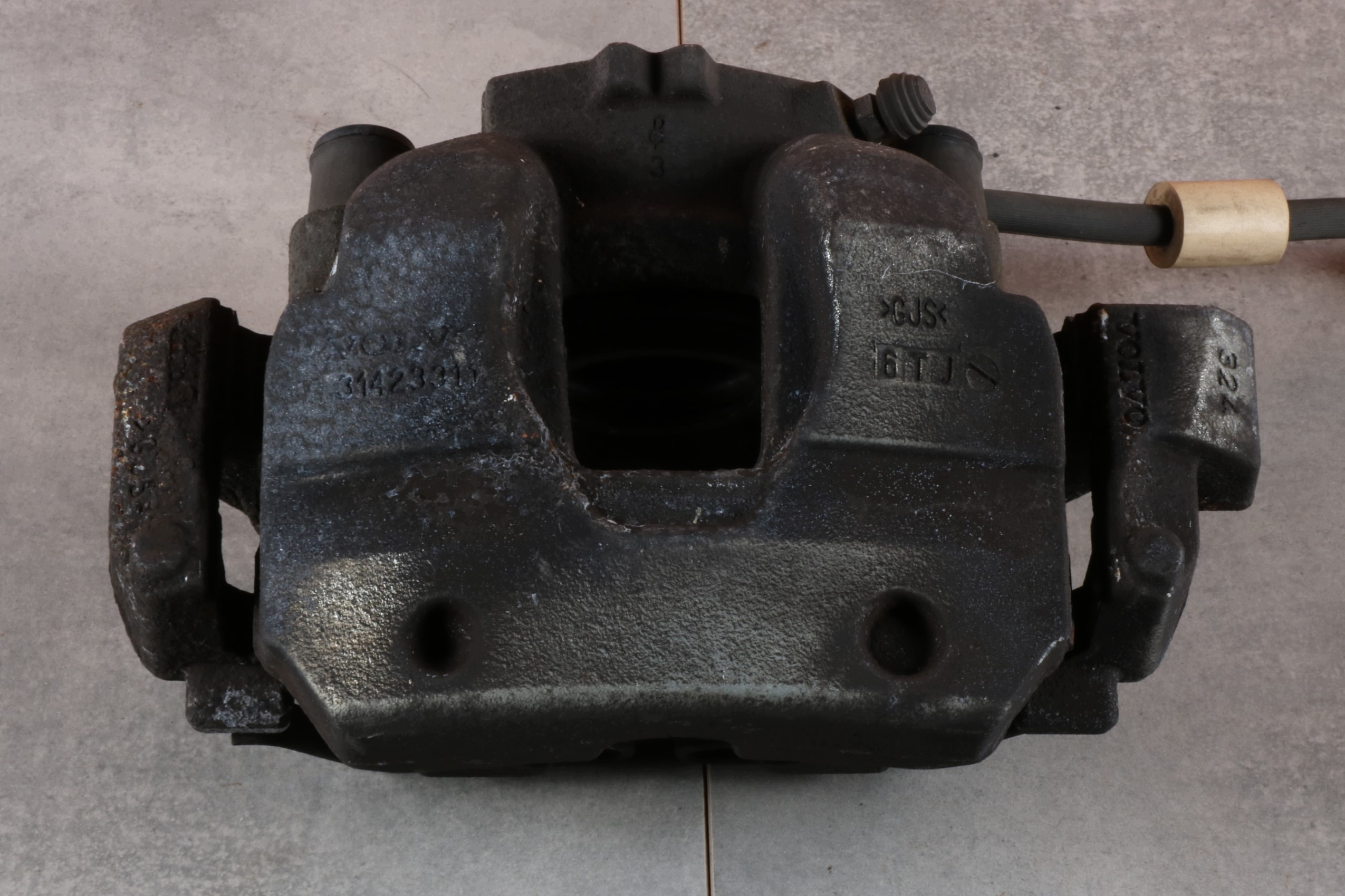 VOLVO XC60 and caliper brake left front 324mm 17" 31423311 36012490
