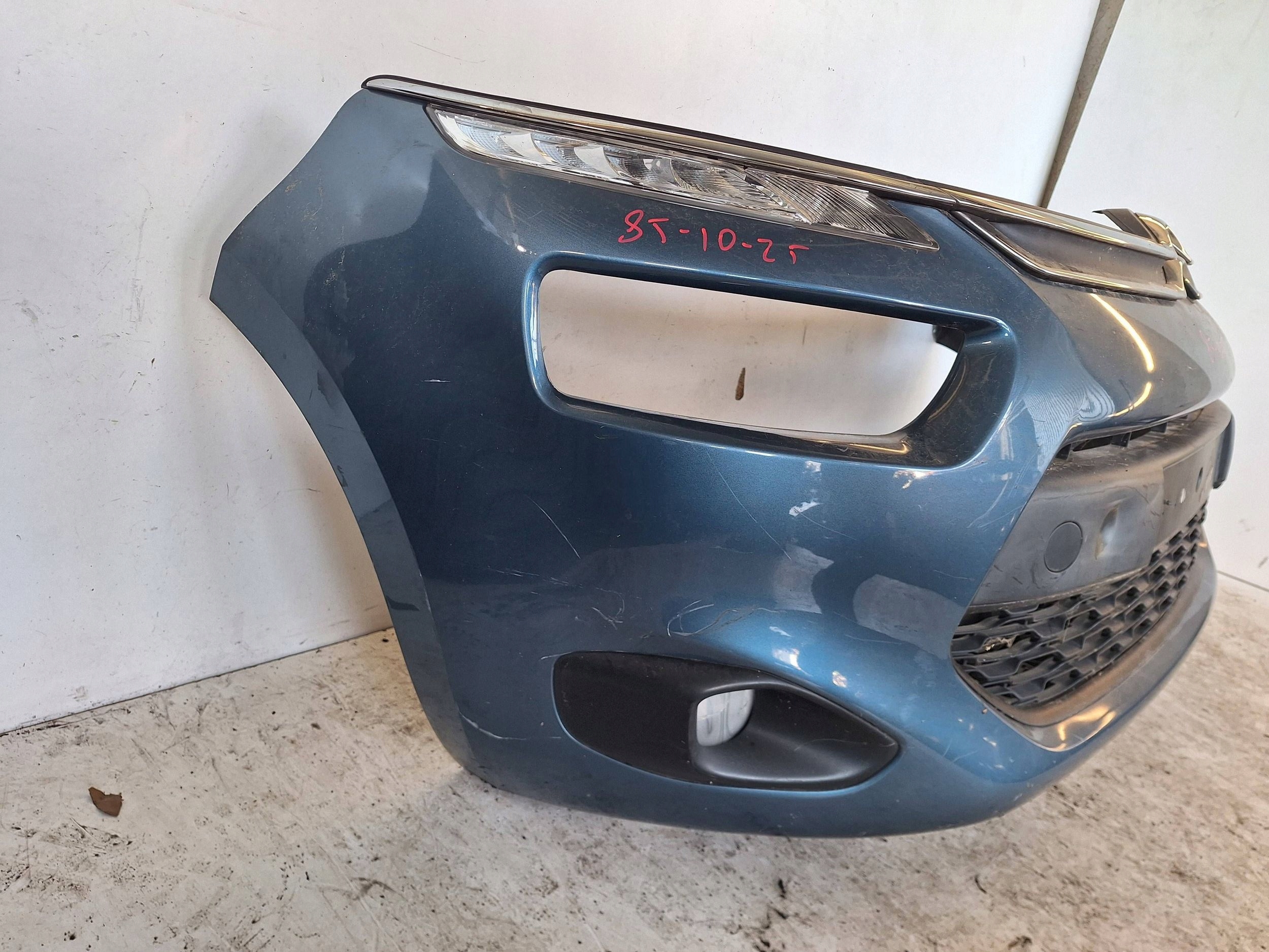 CITROEN C4 PICASSO II 13-16 bumper + LED