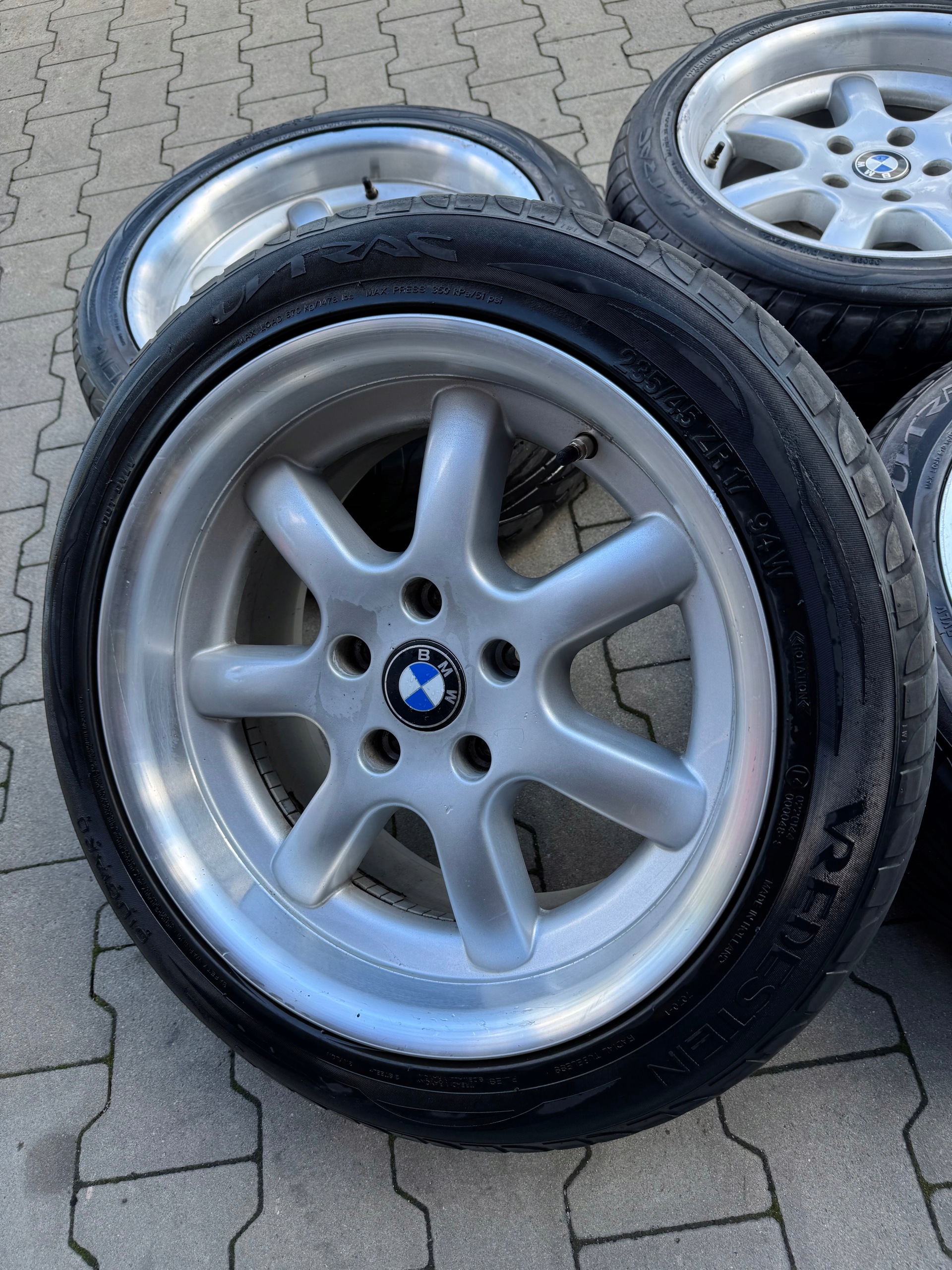 disc BMW 8.5" x 17" 5x120 ET 13 KOMPLET