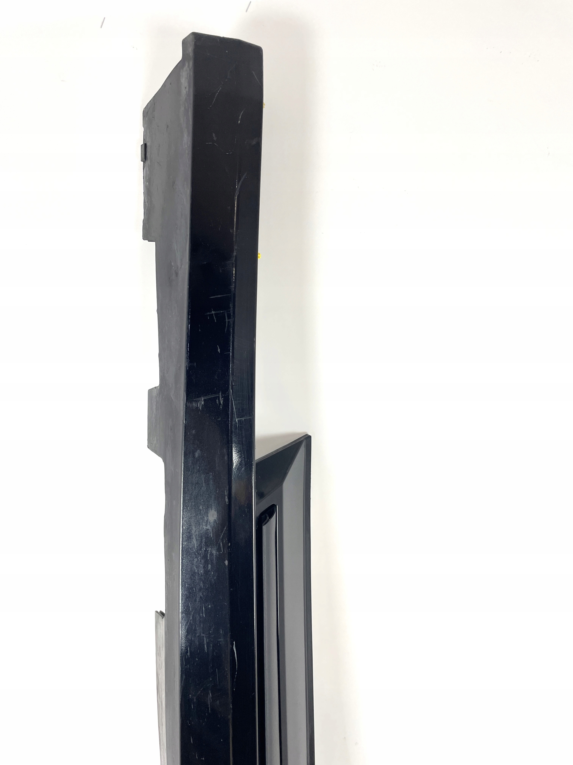 Chevrolet Camaro SS moulding cap threshold left threshold 2016+