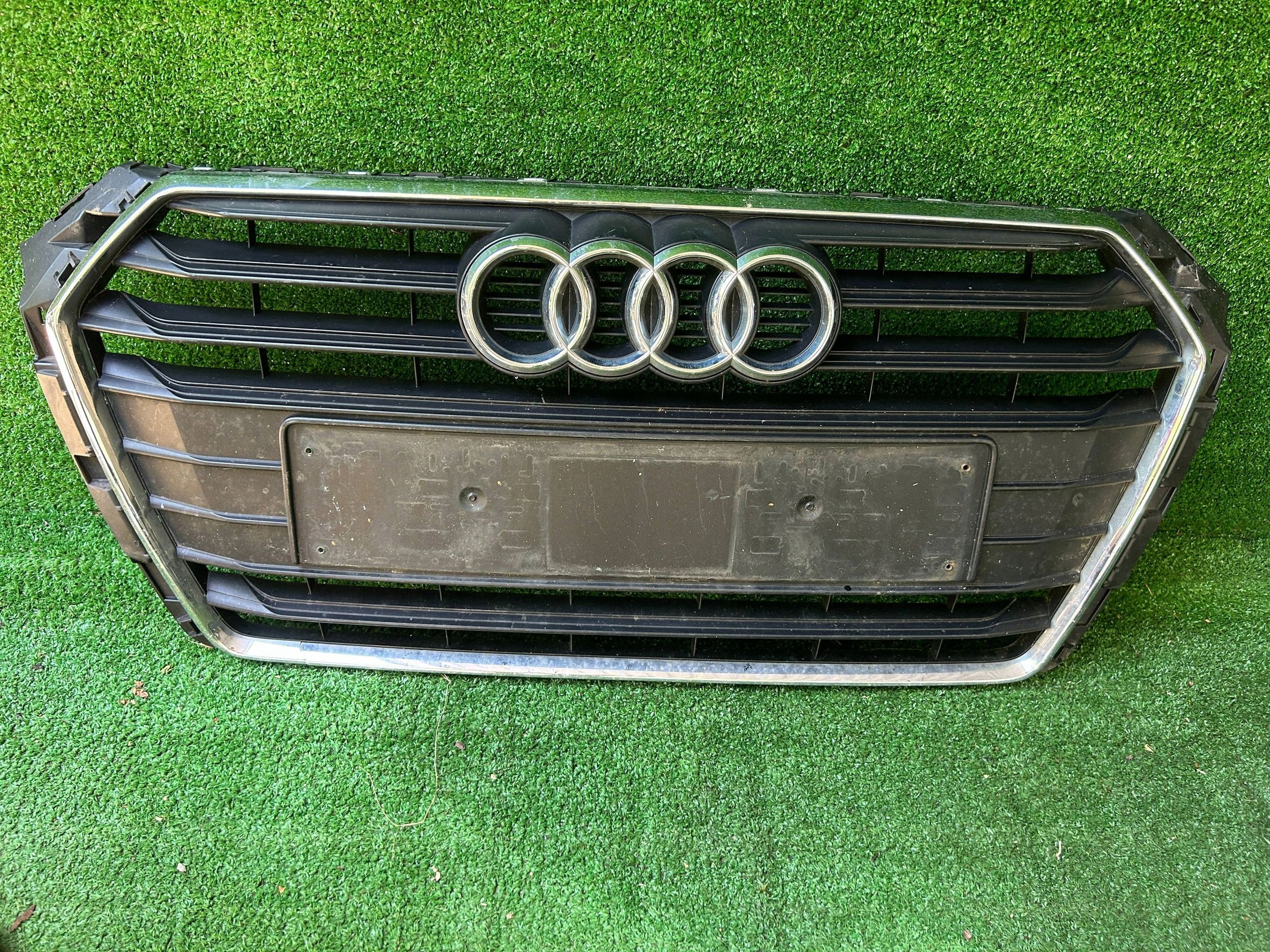 Audi A4 S4 B9 15- grill grille front front