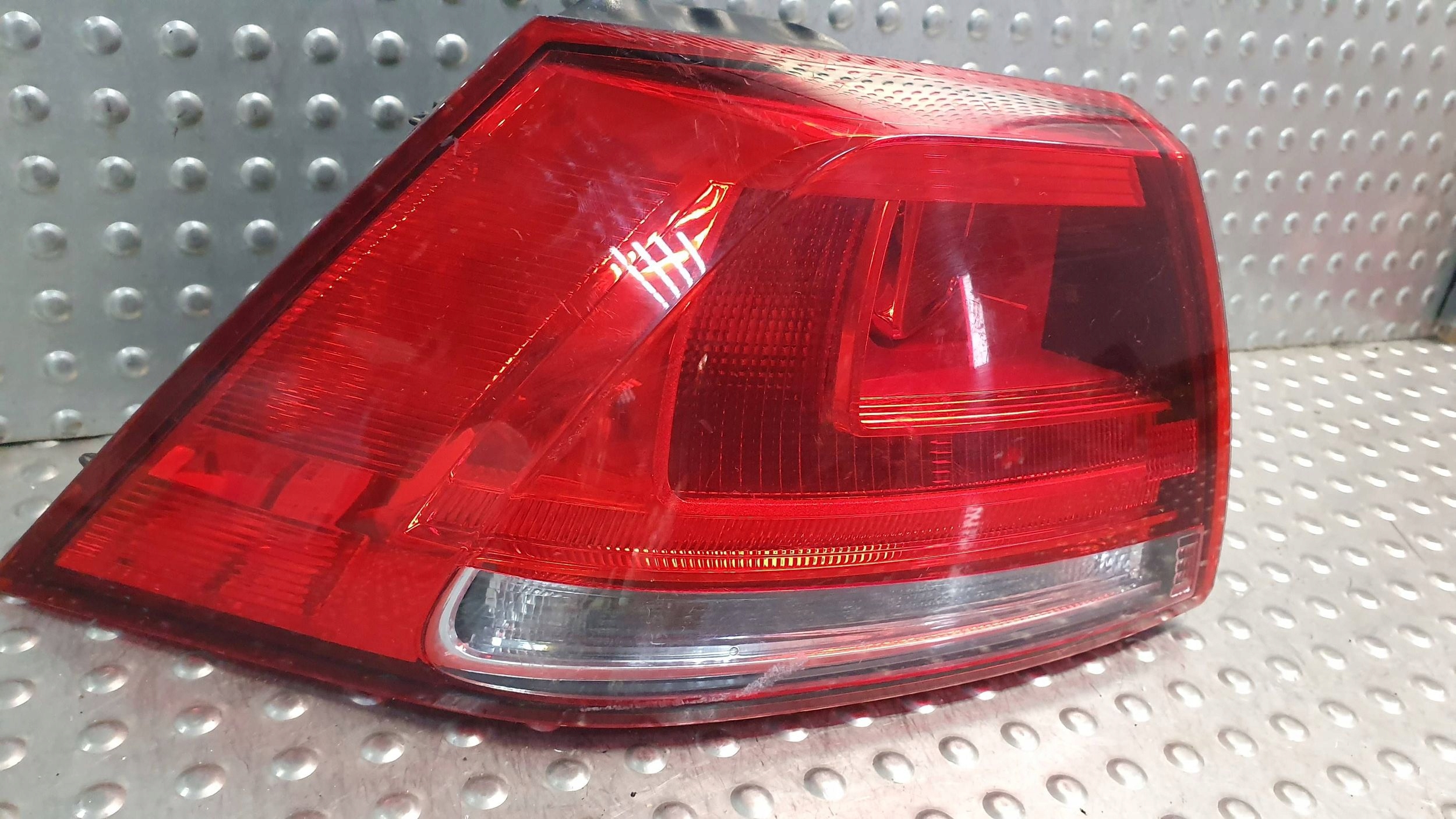 light rear part left VW GOLF VII 12- 5G0945095M