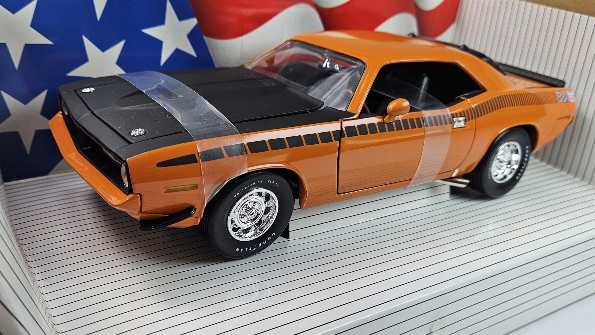 1970 PLYMOUTH AAR CUDA 1/18 アメリカンマッスル 1970 PLYMOUTH AAR