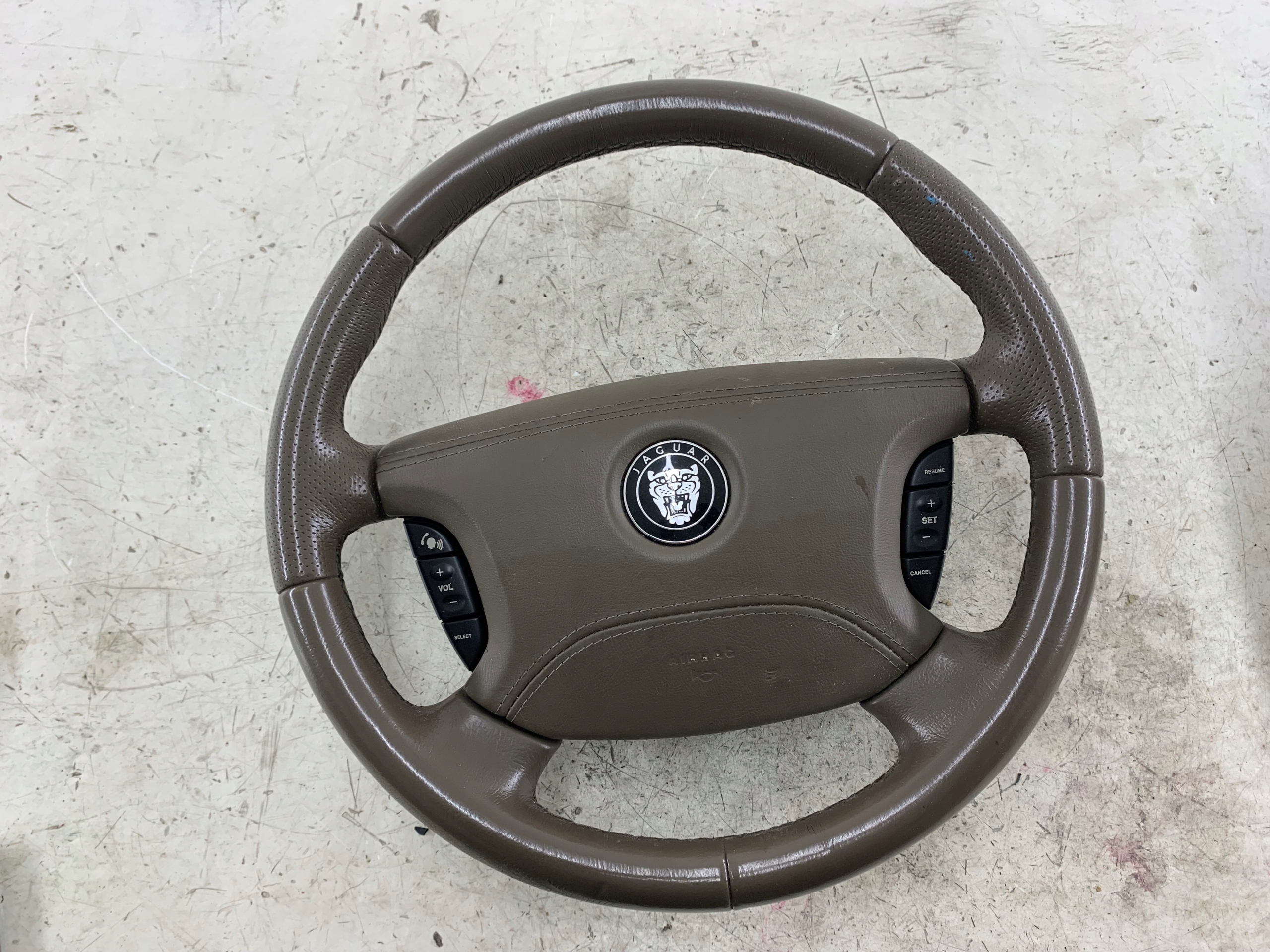 JAGUAR S TYPE lenkrad MULTIFUNKCJA Leder SKORZANA