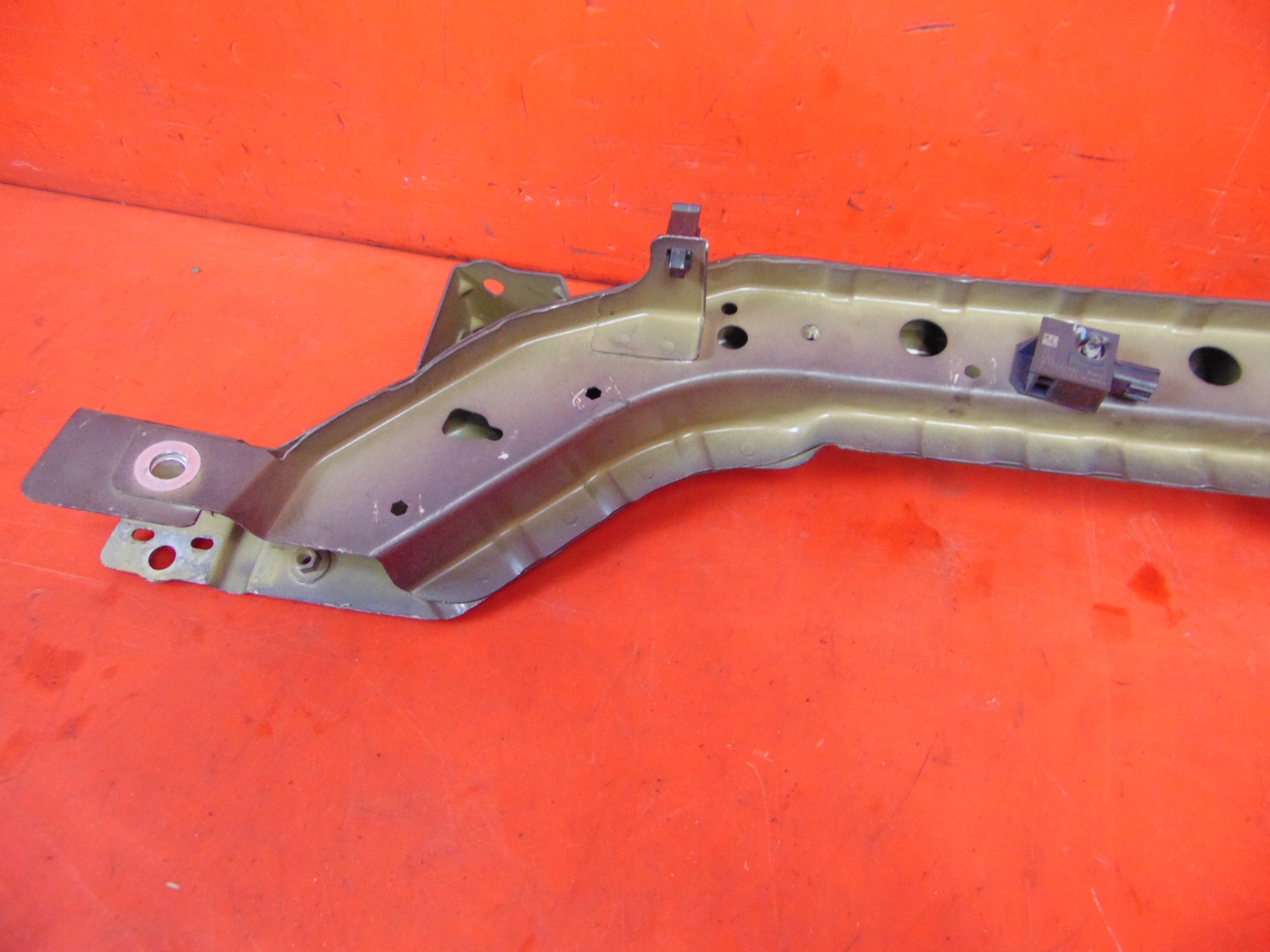 CHEVROLET ORLANDO sider pillar upper supports GQK
