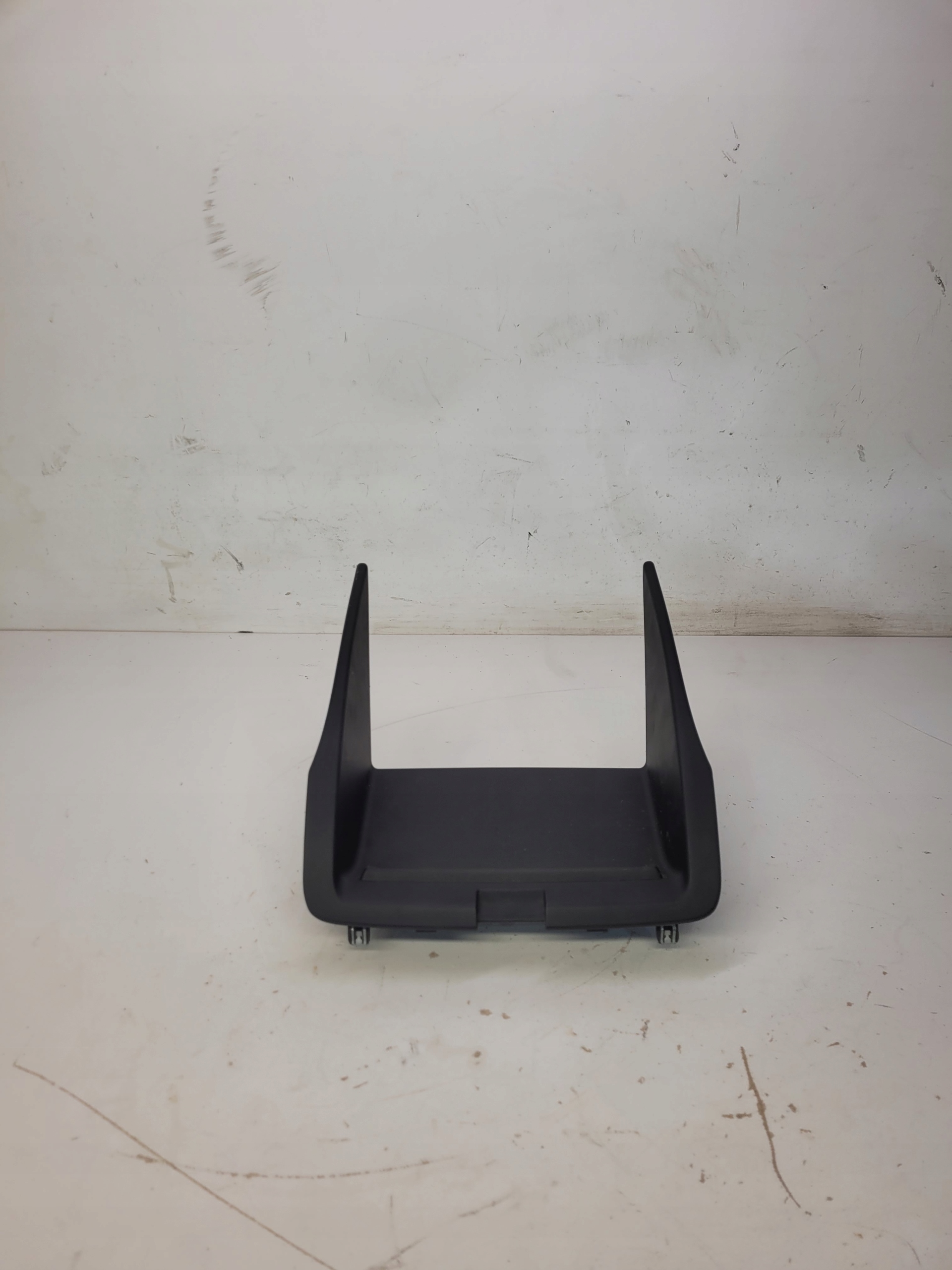 frame cover PODLOKIETNIKA AUDI A8 D4 4H0886828
