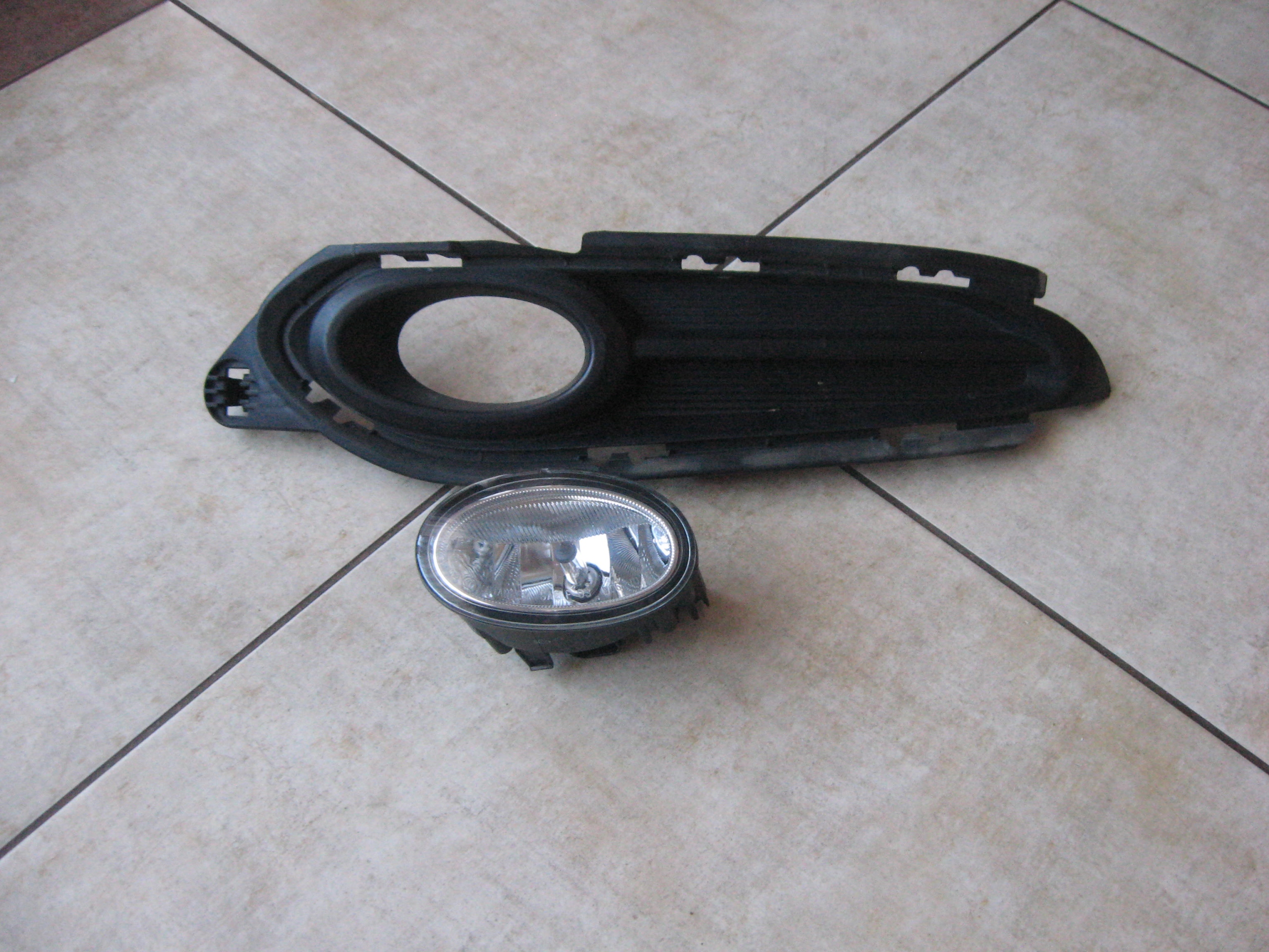 ЛЕВЫЙ ГАЛОГЕН-РЕШЕТКА РАДИАТОРА-HONDA HR - V II-15-18