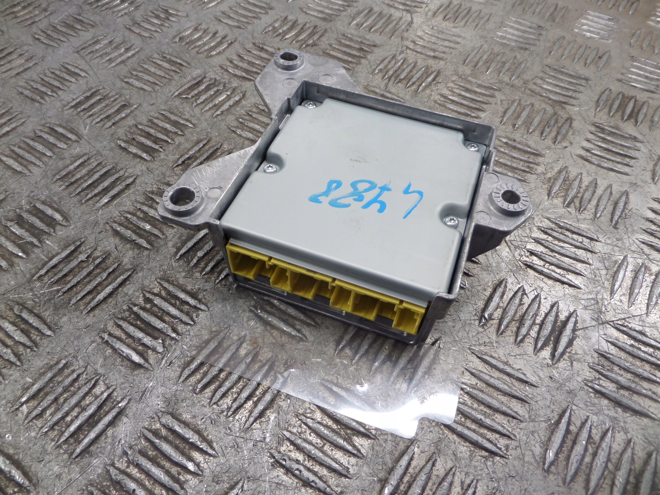 module control unit airbag BRE7-57K30 MAZDA 3 BM