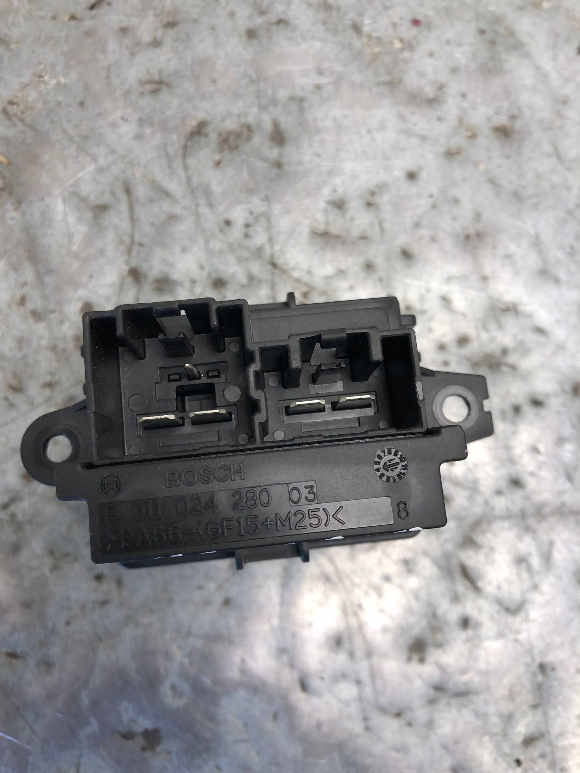 gebläsewiderstand OPEL INSIGNIA A 13503201