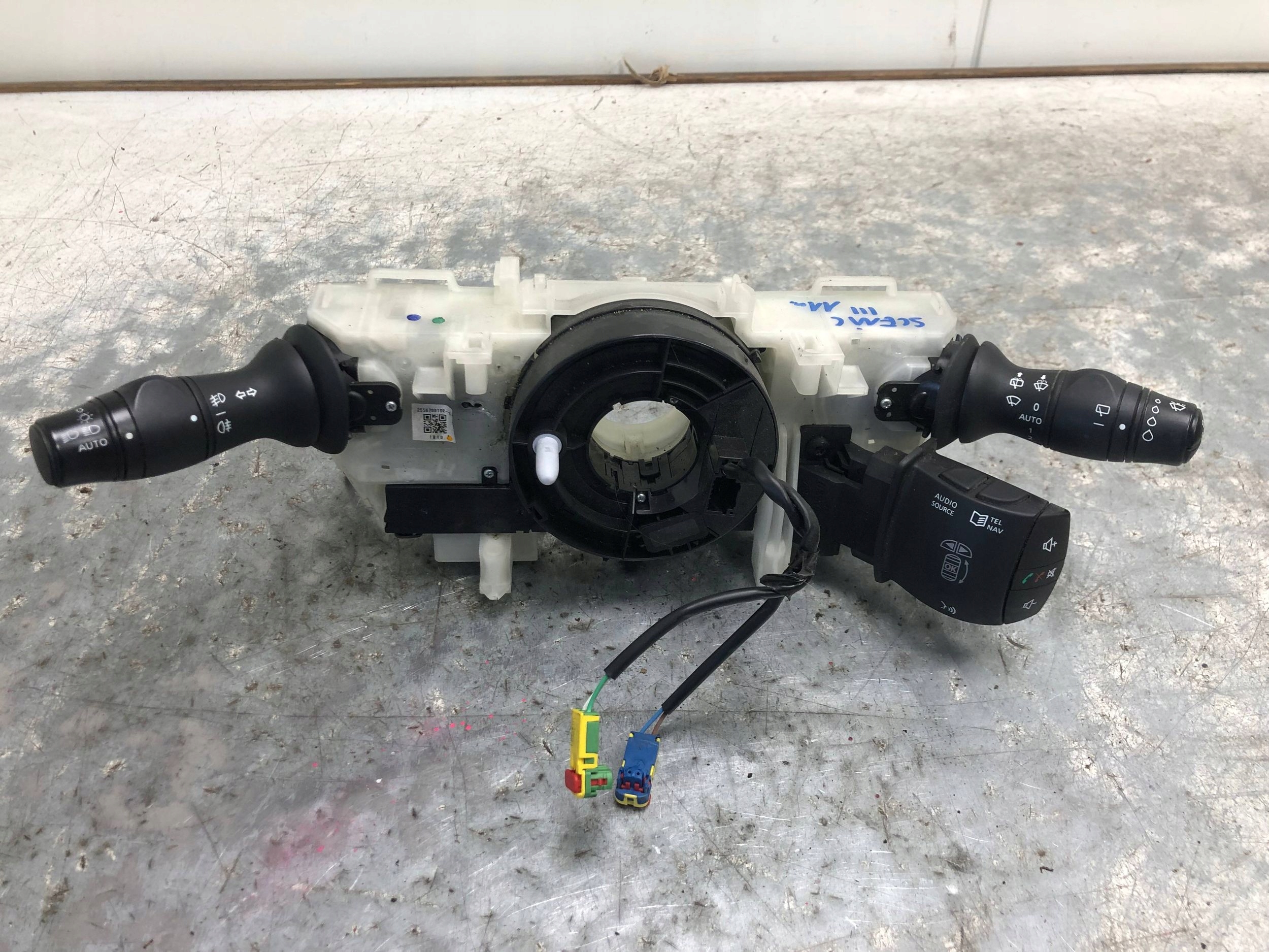 DEVIO LUCI TERGICRISTALLO TERGI RENAULT SCENIC III 255670019R
