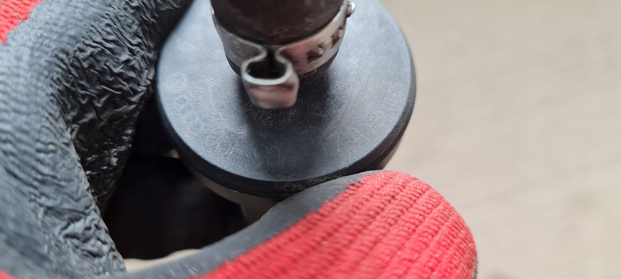 A4 B7 Vanne PAR Carburant à vide 2.0 TFSI 06E906517A
