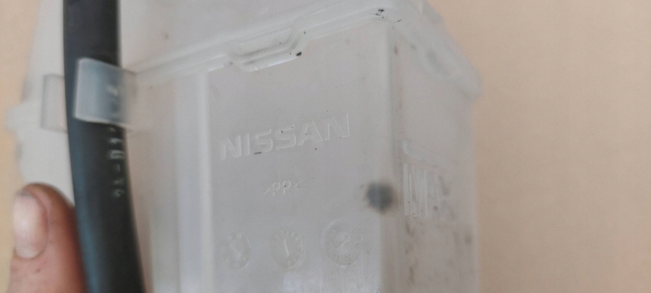 Réservoir eau NISSAN NOTE E12 12-16 MICRA K13