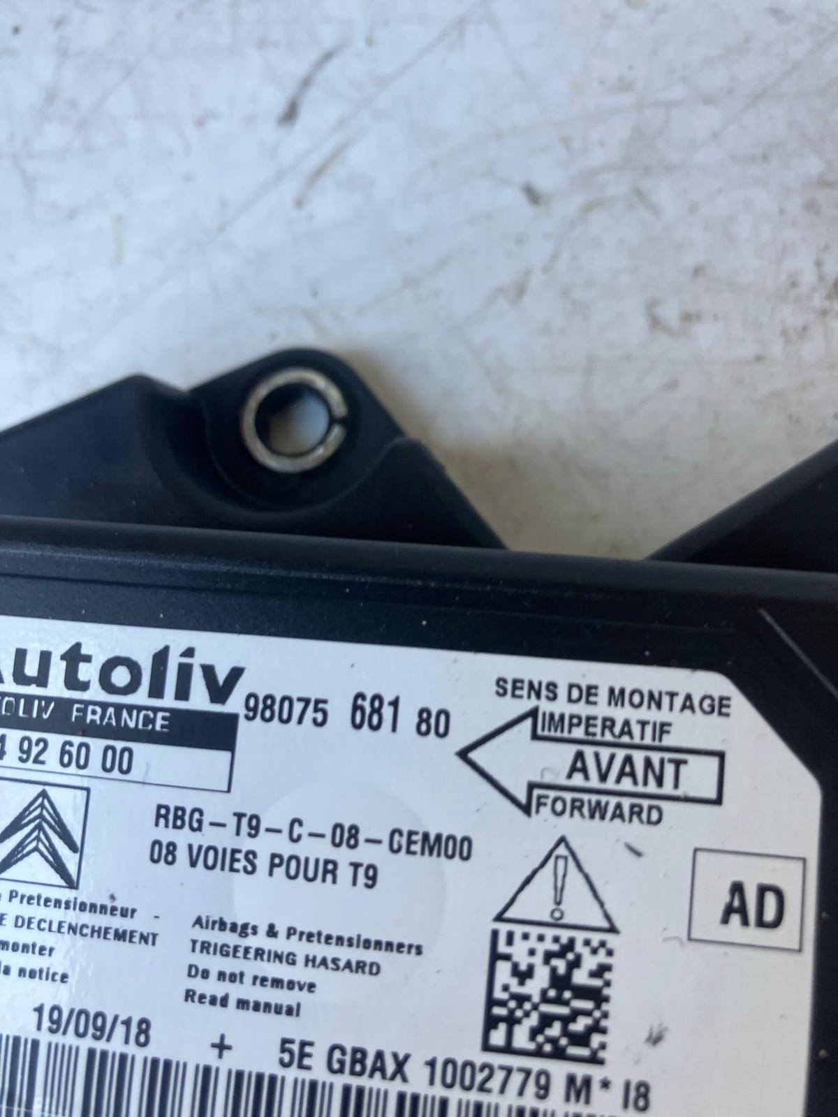 module SENSOR airbag PEUGEOT 308 T9 9807568180