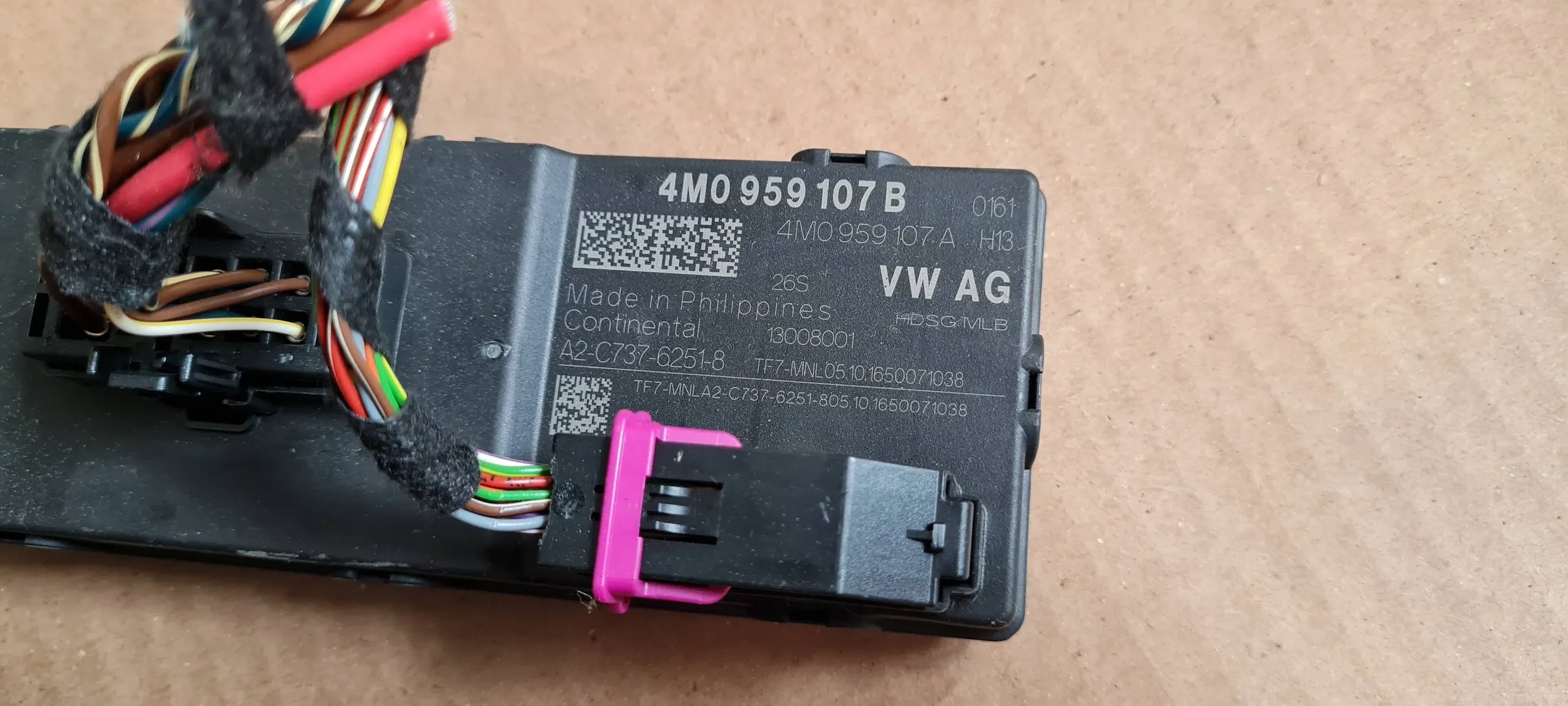 A4 B9 8W module KALPY boot rear part 4M0959107B A5 8W