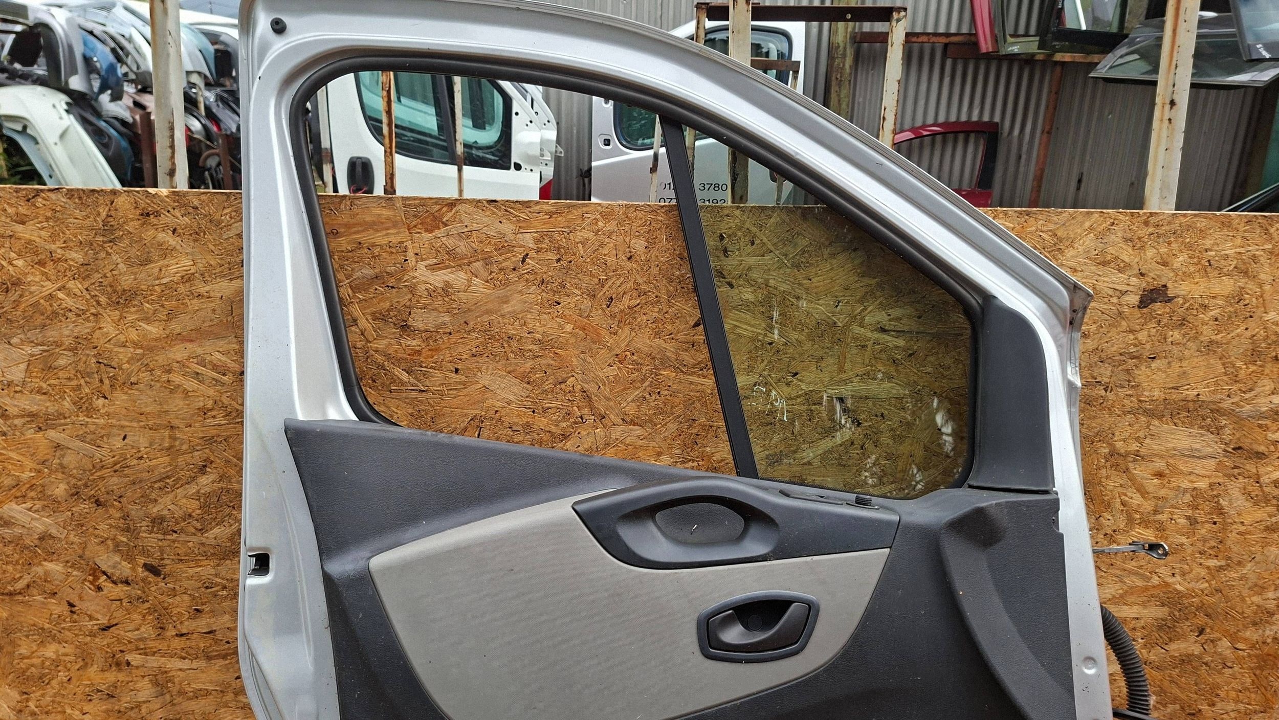 Tür vorne links RENAULT TRAFIC III VIVARO B 2014
