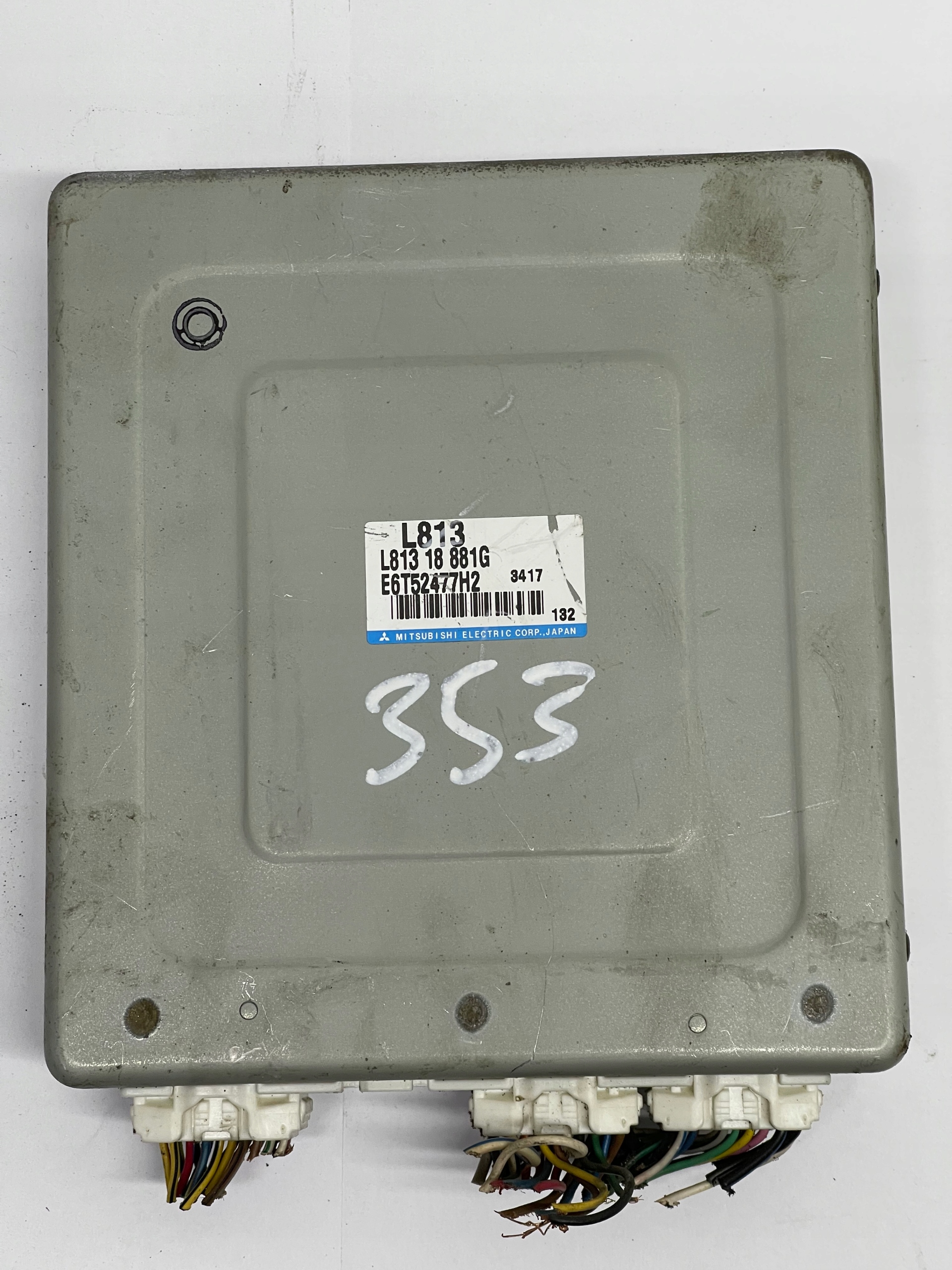 control unit computer of the engine Mazda OE L81318881G