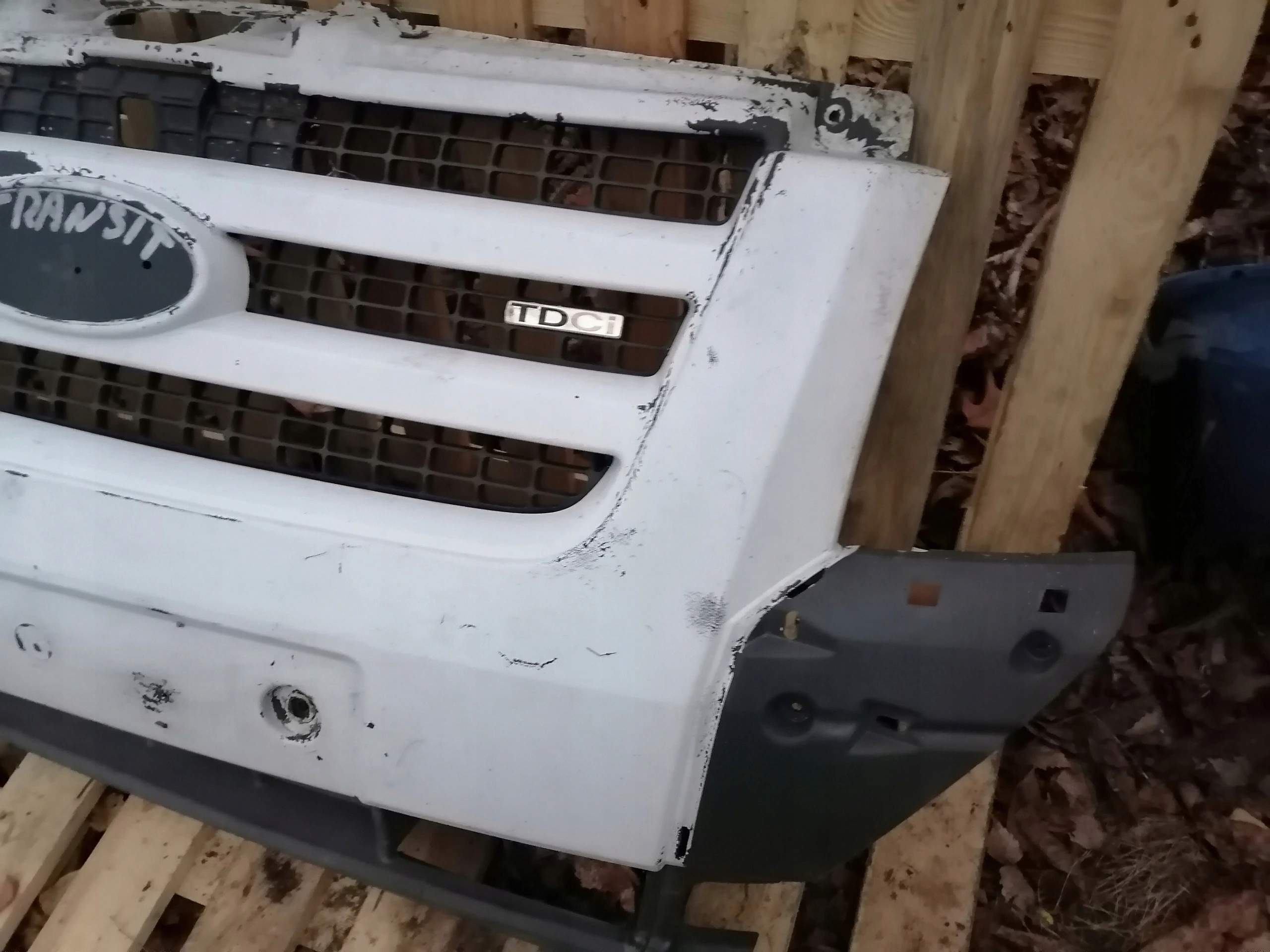 bumper front FORD TRANSIT BIALY