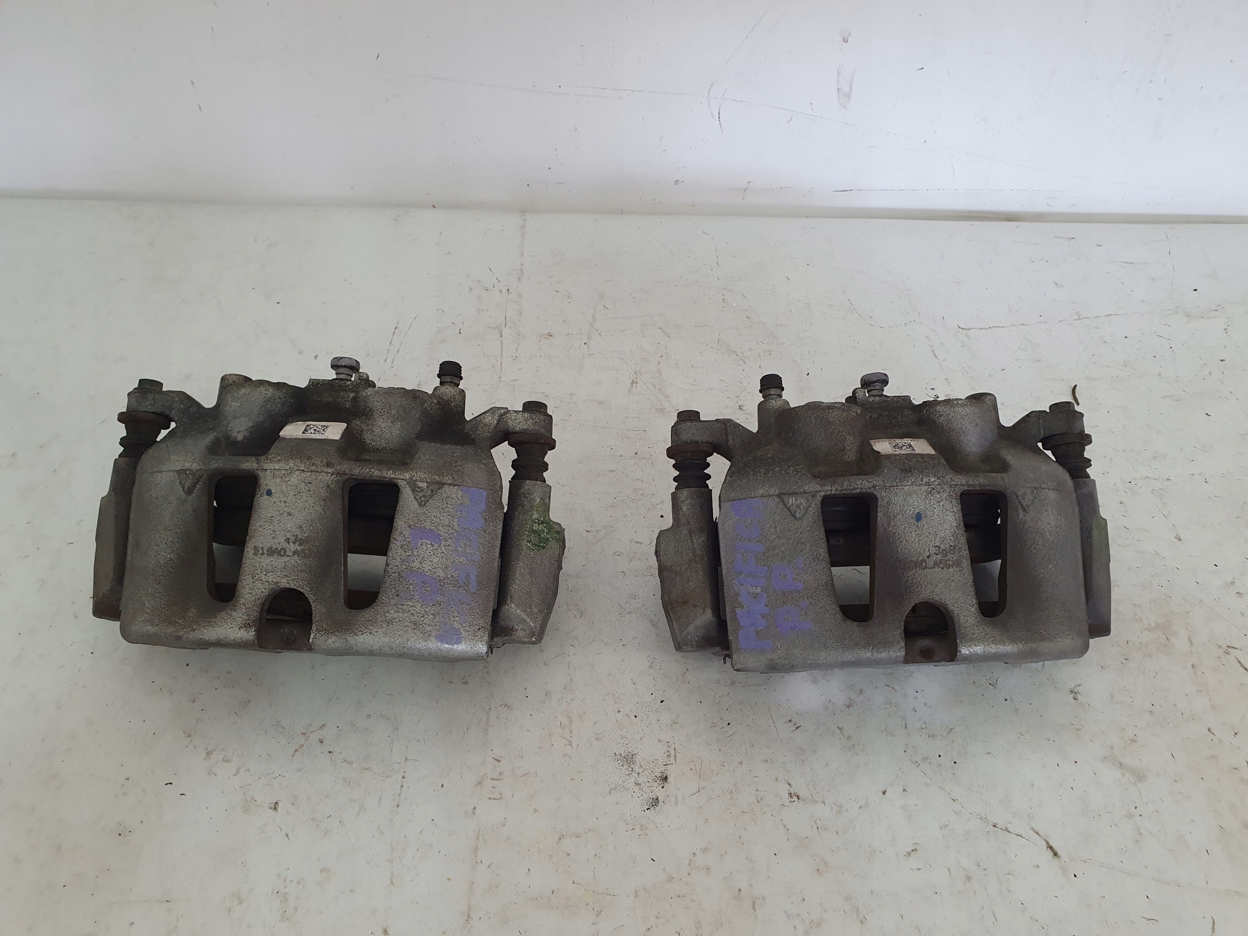CHRYSLER PACIFICA II 17- 3.6 caliper brake left right front front