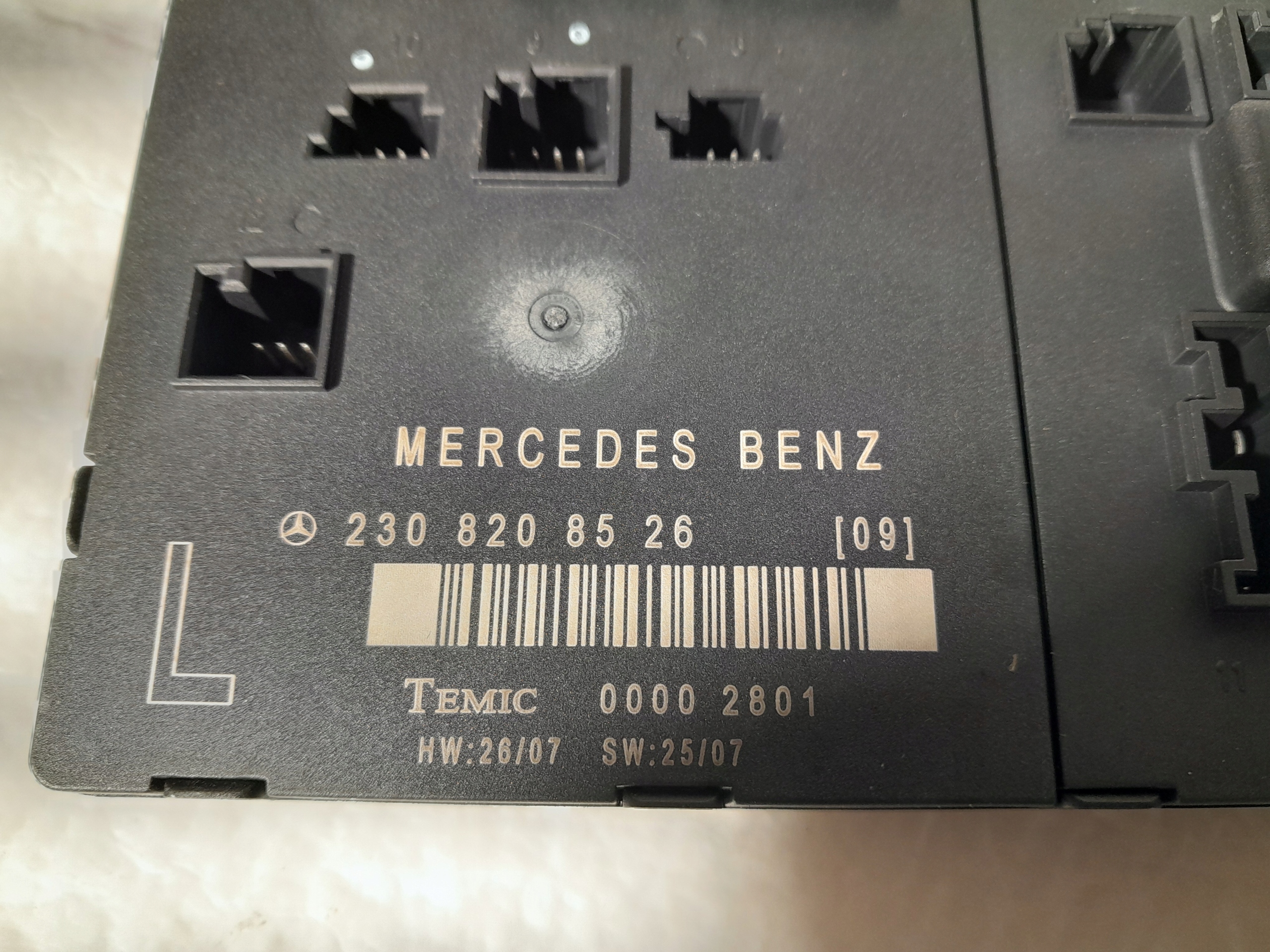MERCEDES SL500 R230 module control unit door left UK A2308208526