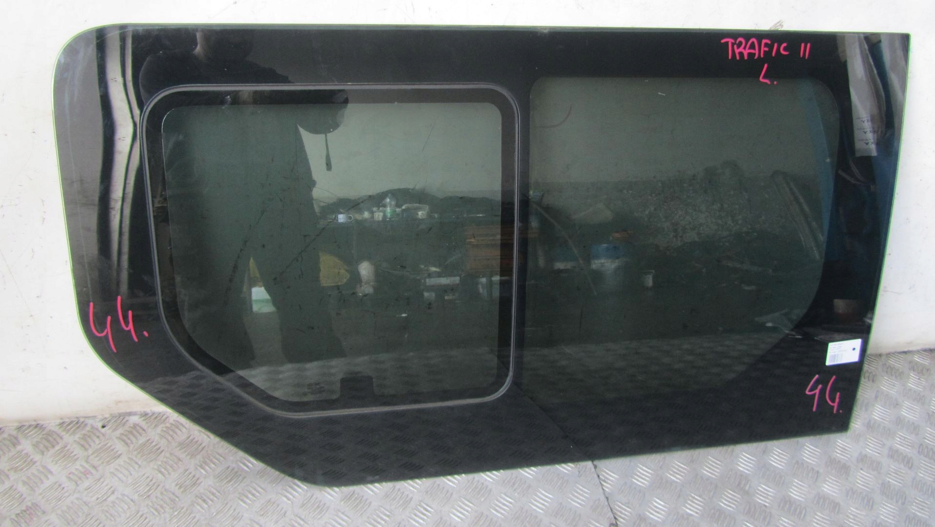 TRAFIC VIVARO II СКЛО ДВЕРЕЙ ЛІВА ЗАДНЯ 01-14 44