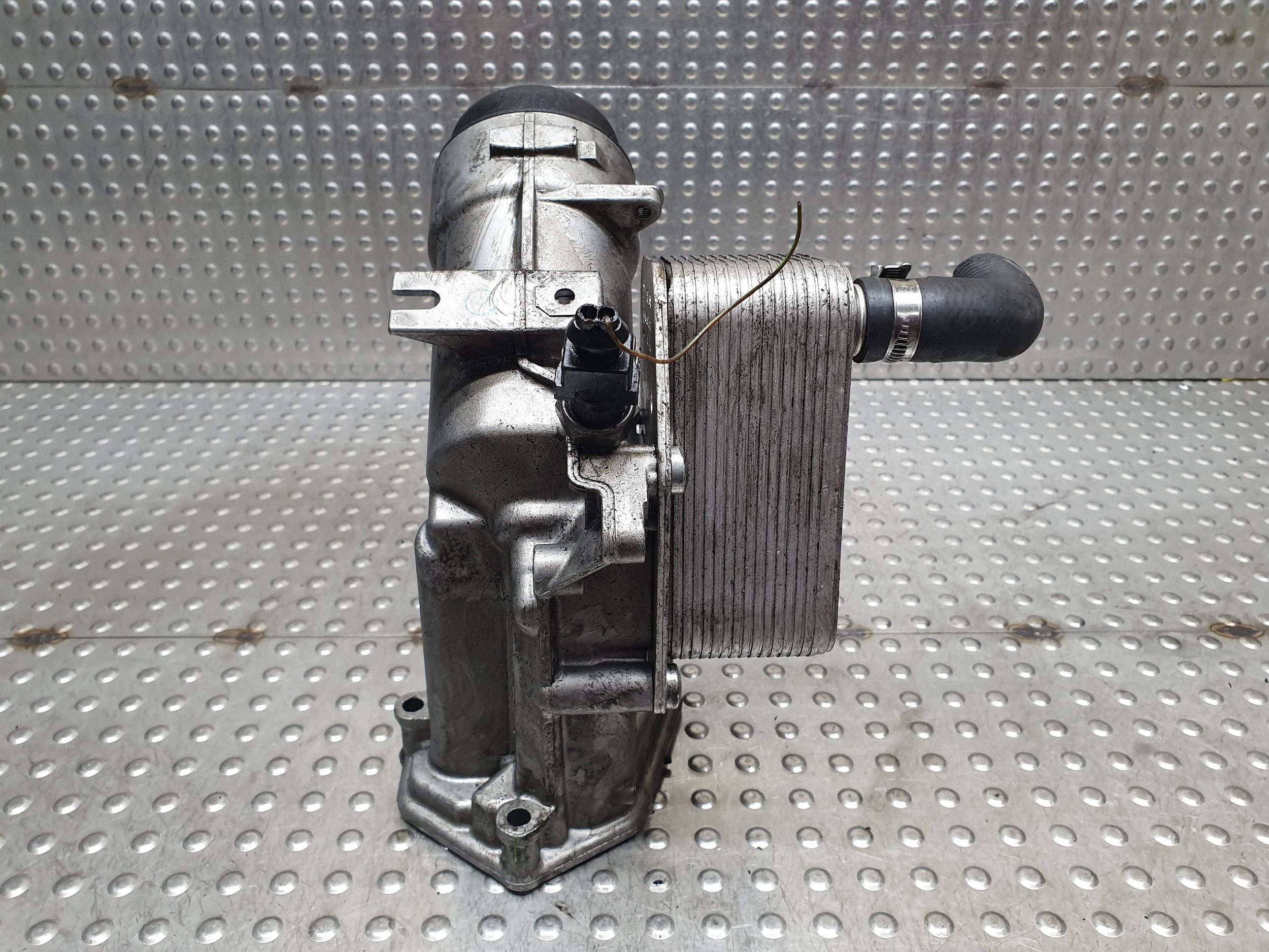 oil filter holder radiator 7787072 BMW E46 E87 E90 E60 X3 E83 2.0D M47