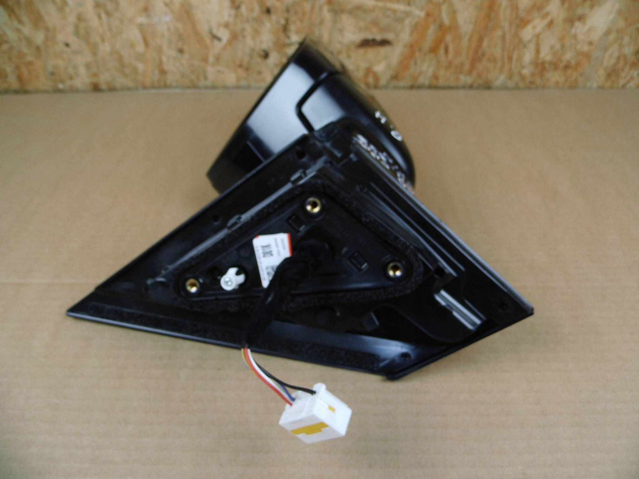 KIA EV2 mirror right 6-of cables (vertical)